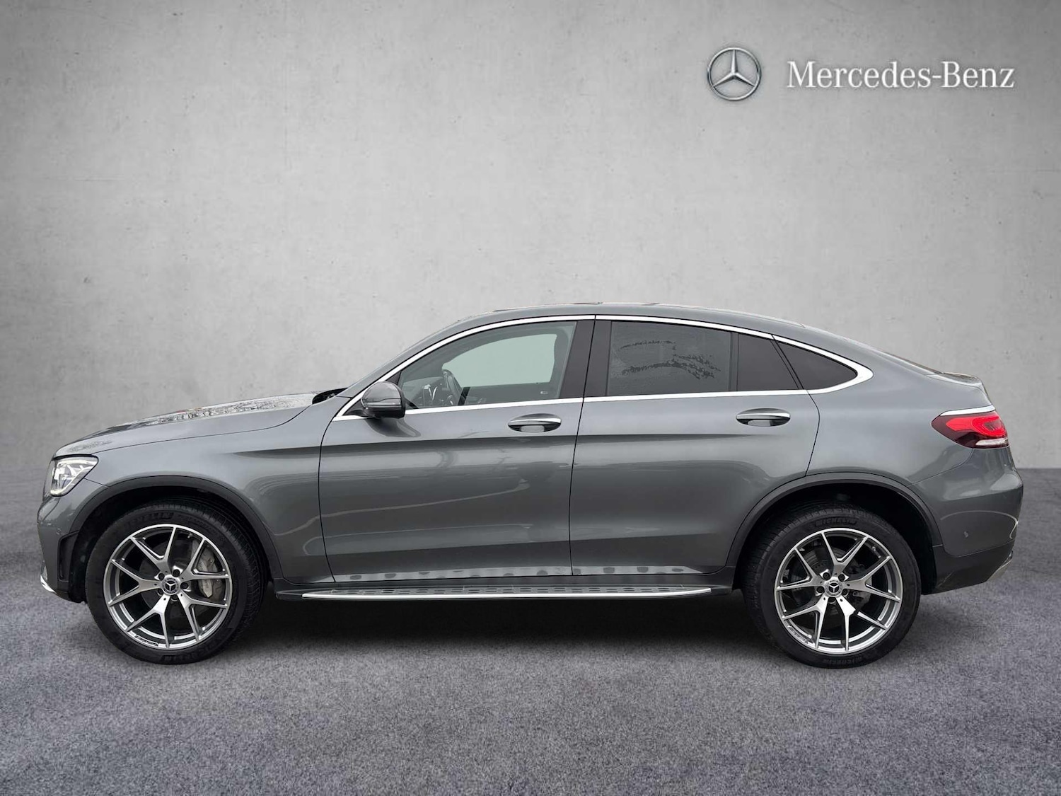Used Mercedes-Benz GLC 2023 for sale - 77373749: Photo 3
