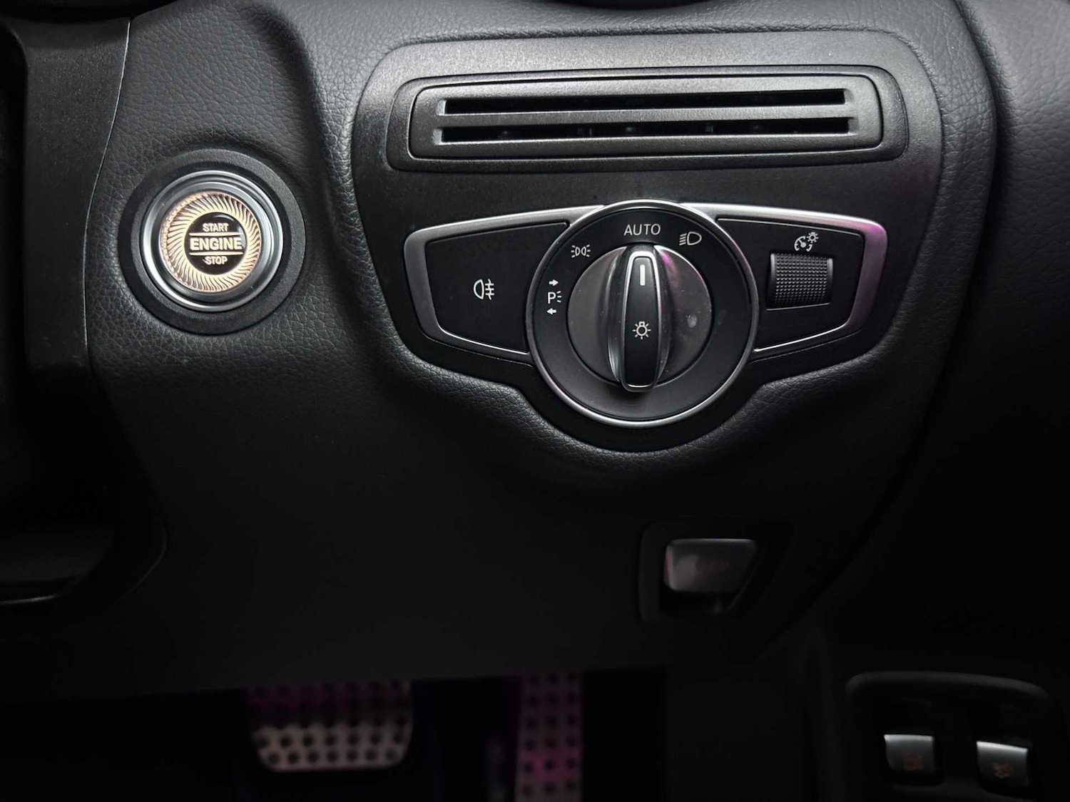 Used Mercedes-Benz GLC 2023 for sale - 77373749: Photo 33