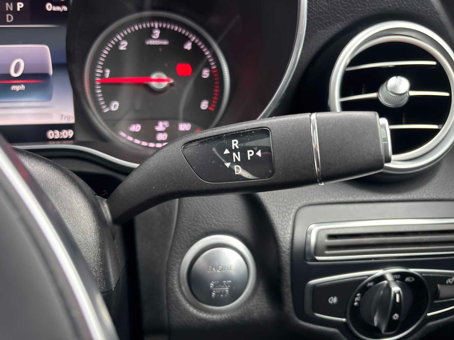 Used Mercedes-Benz GLC 2016 for sale - 77615473: Photo 25