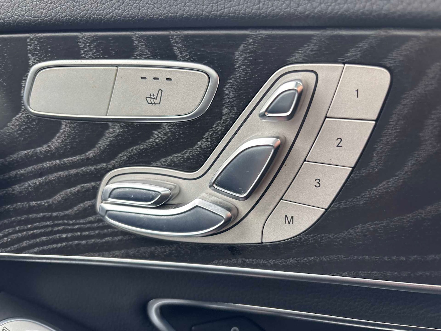 Used Mercedes-Benz GLC 2016 for sale - 77615473: Photo 29