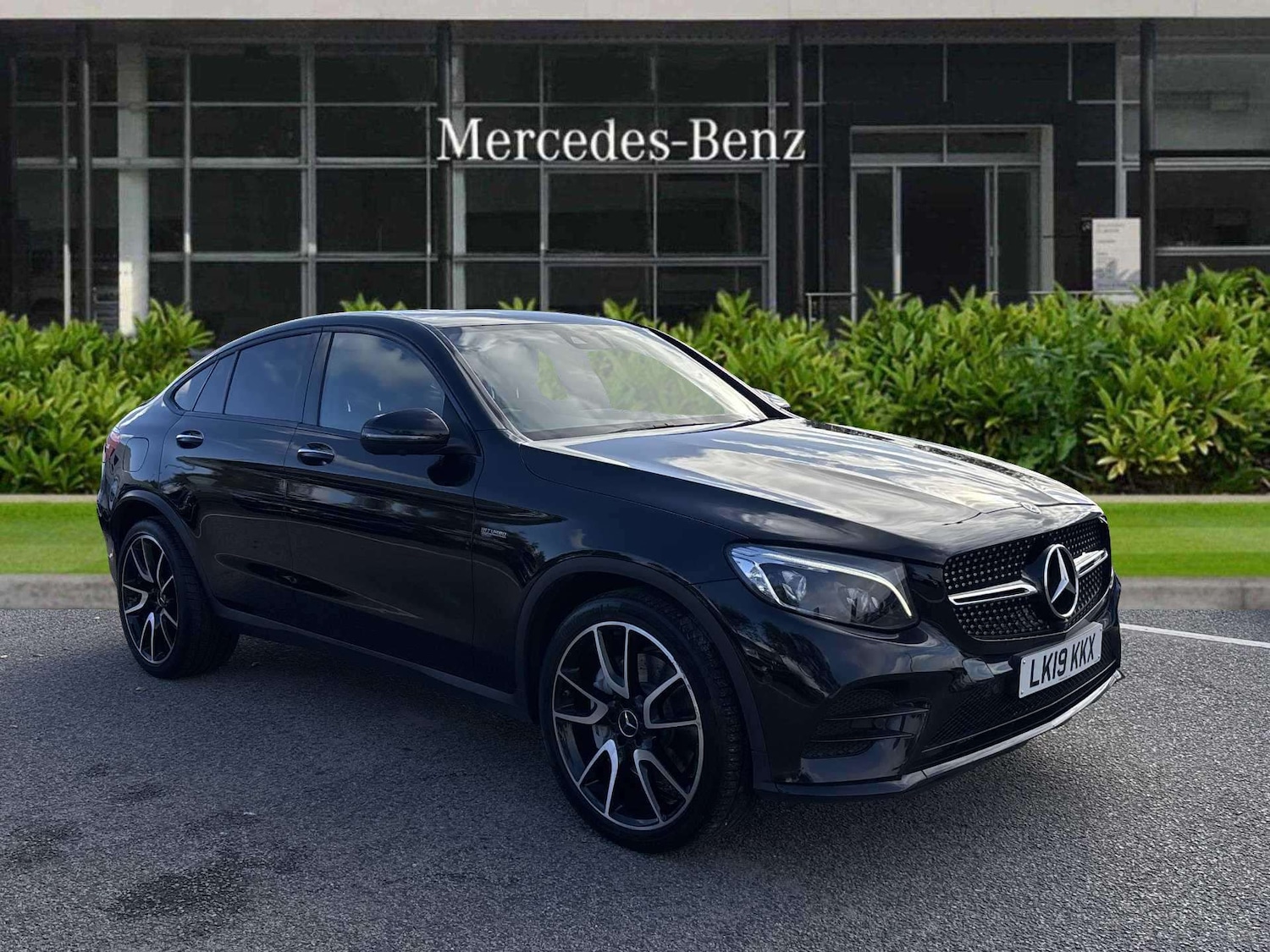 Used Mercedes-Benz GLC 2019 for sale - 76362536: Photo 1