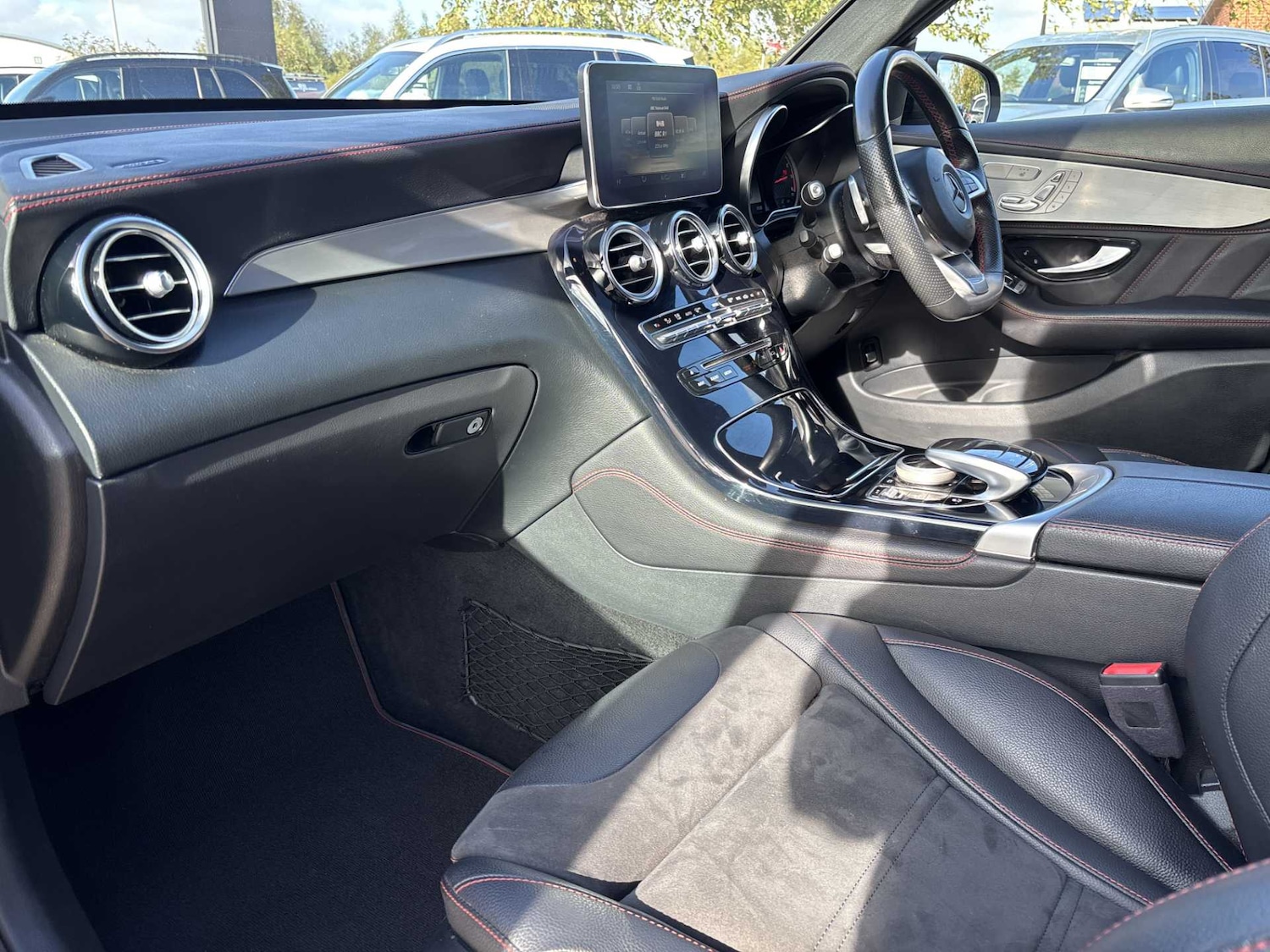 Used Mercedes-Benz GLC 2019 for sale - 76362536: Photo 16