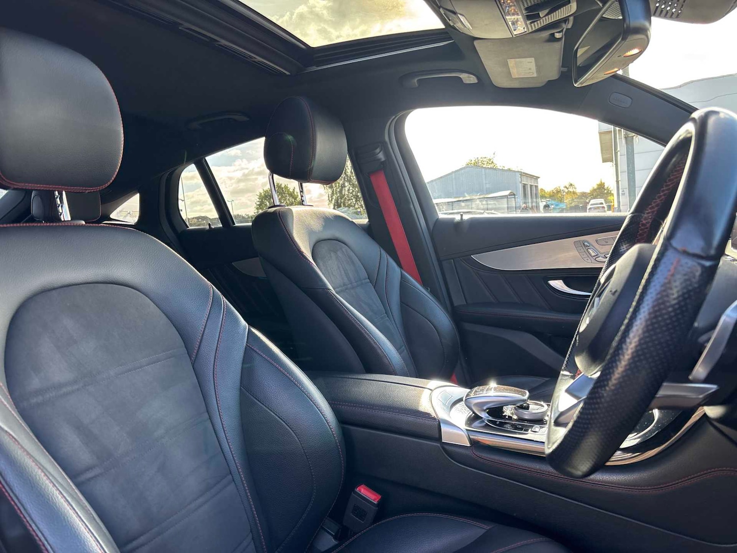 Used Mercedes-Benz GLC 2019 for sale - 76362536: Photo 22