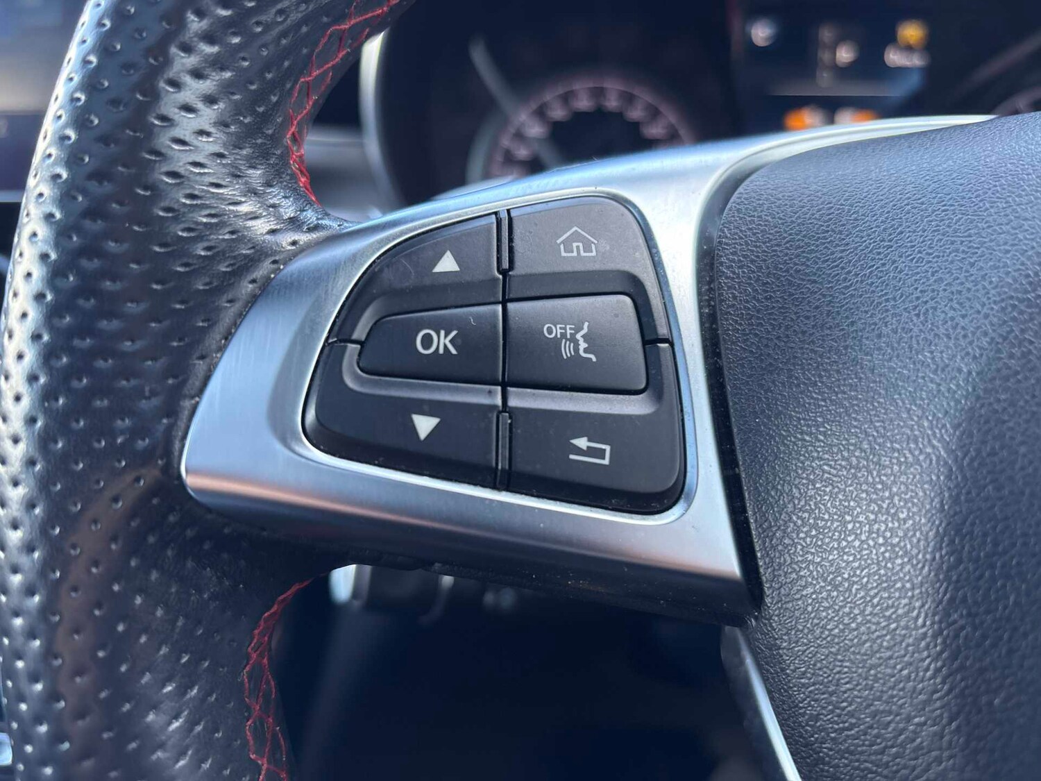 Used Mercedes-Benz GLC 2019 for sale - 76362536: Photo 23