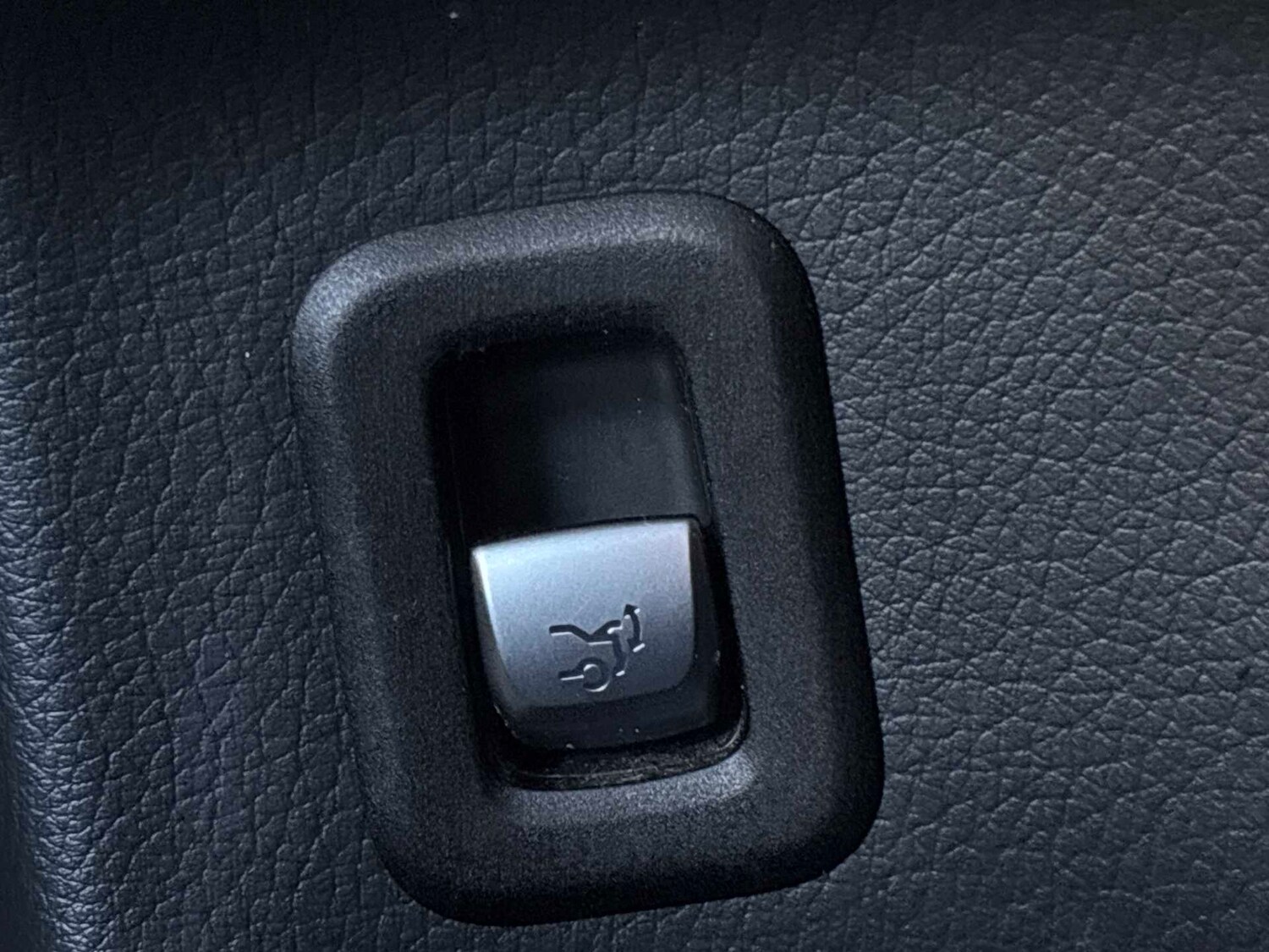 Used Mercedes-Benz GLC 2019 for sale - 76362536: Photo 30