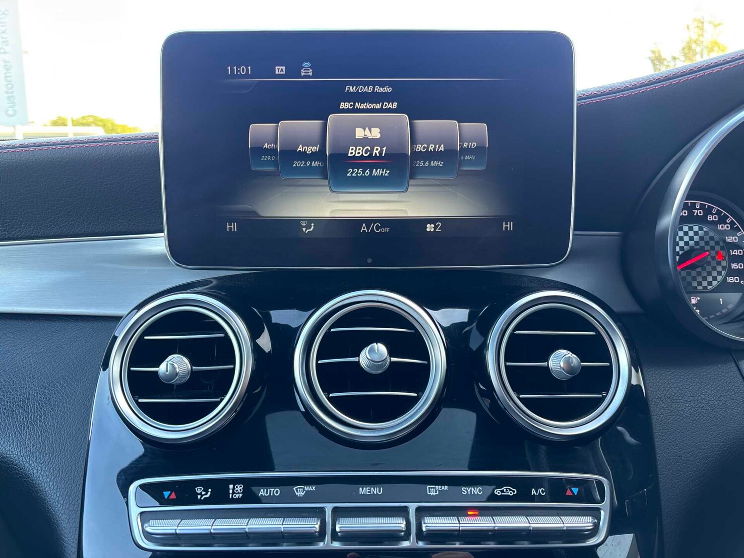 Used Mercedes-Benz GLC 2019 for sale - 76362536: Photo 31