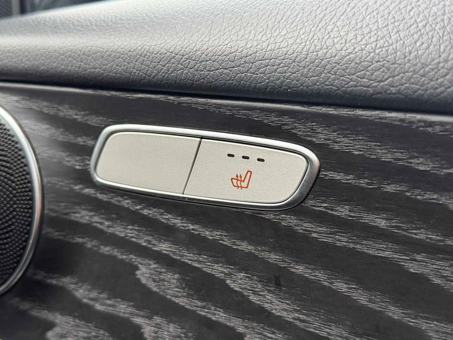 Used Mercedes-Benz GLC 2019 for sale - 77540826: Photo 31