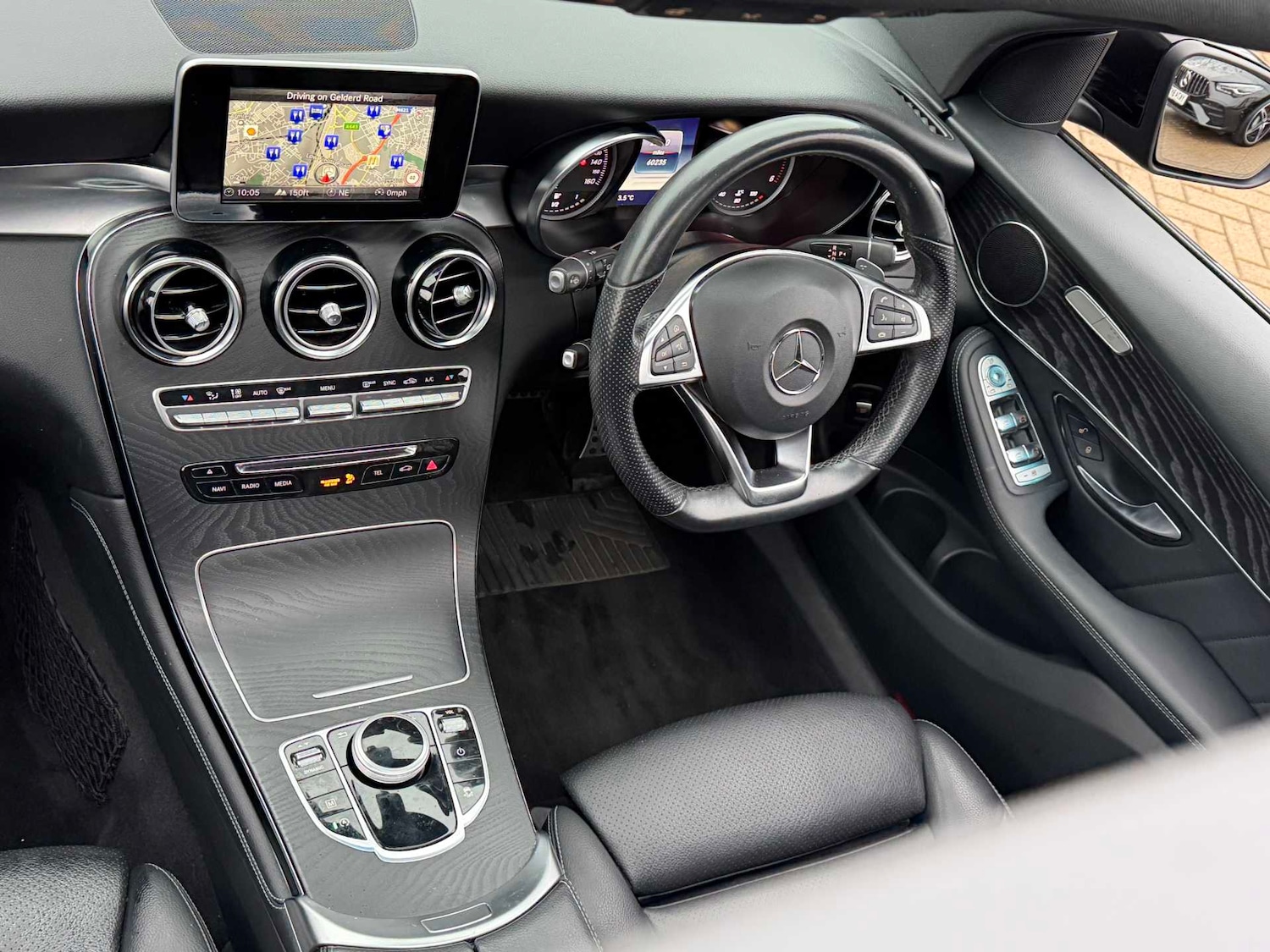 Used Mercedes-Benz GLC 2019 for sale - 77540826: Photo 4