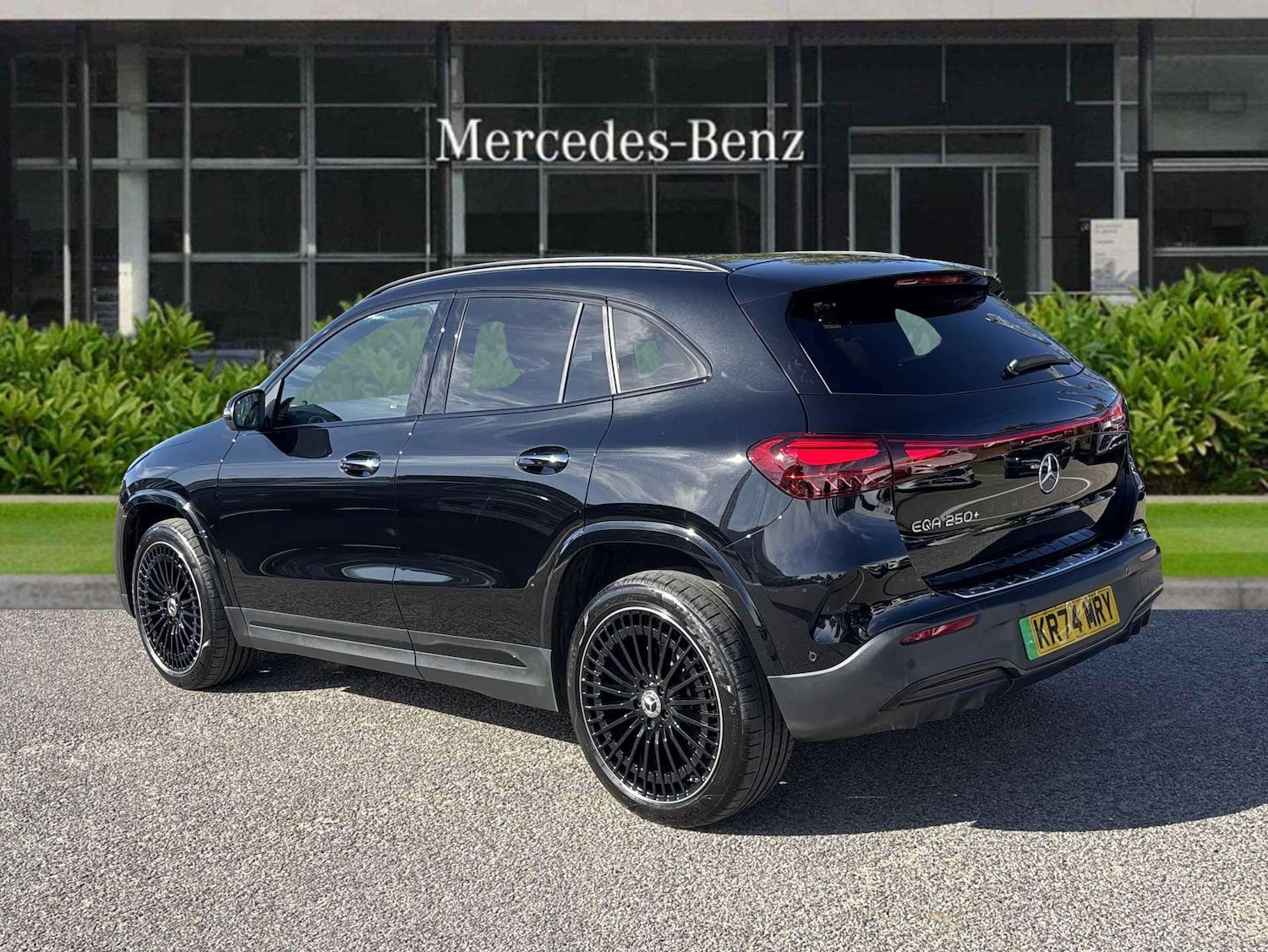 Used Mercedes-Benz EQA 2024 for sale - 76034608: Photo 2