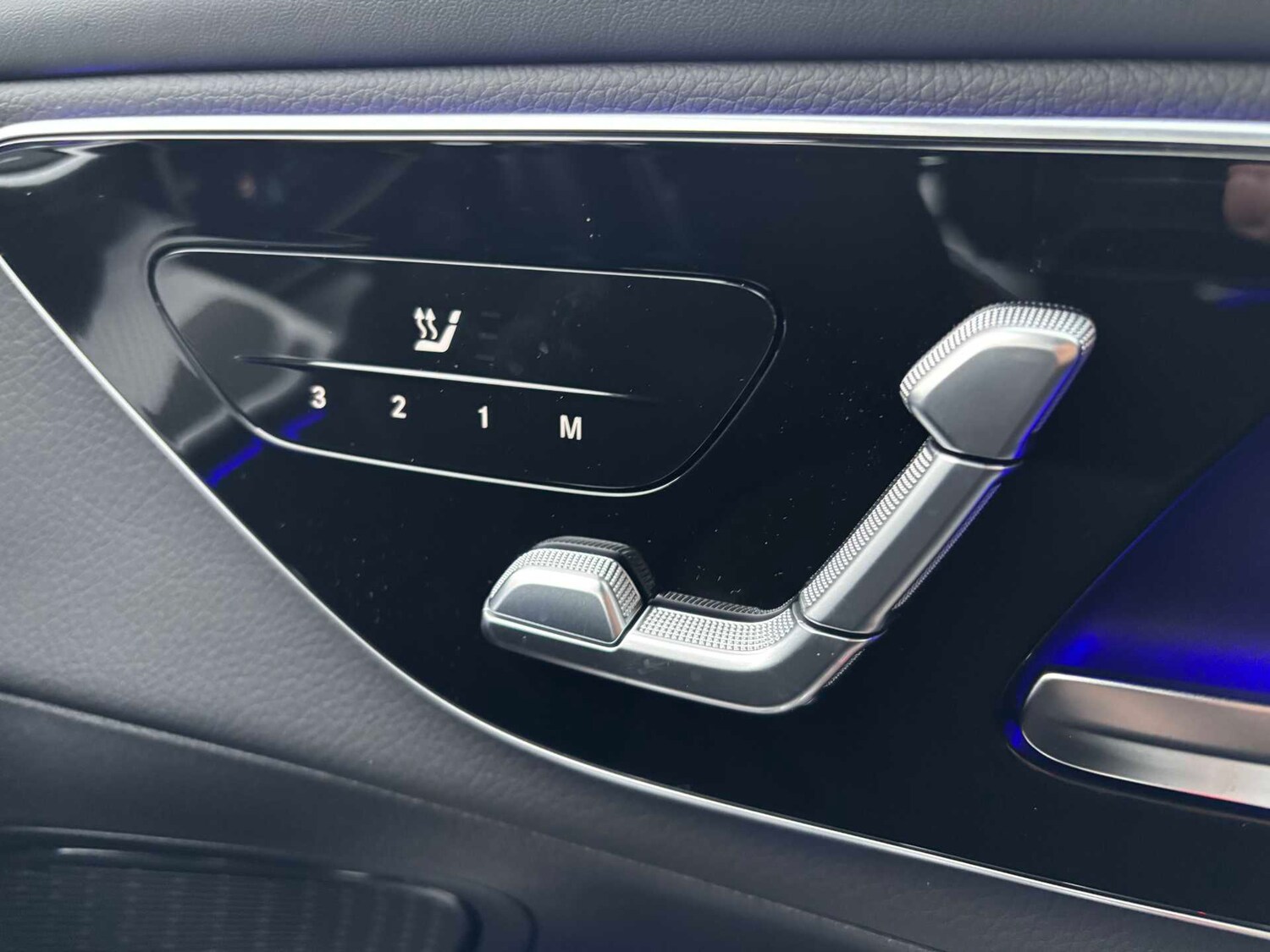 Used Mercedes-Benz GLC 2025 for sale - 77914143: Photo 32