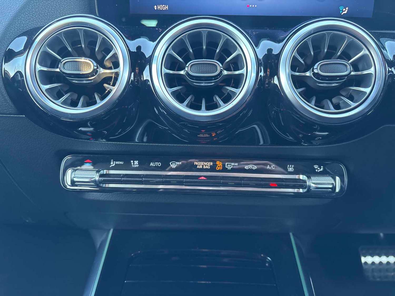 Used Mercedes-Benz GLA 2025 for sale - 77082990: Photo 32