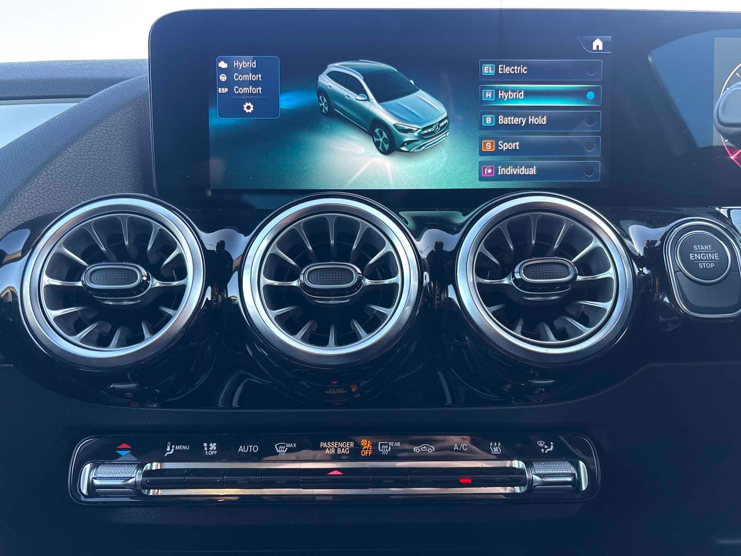 Used Mercedes-Benz GLA 2025 for sale - 77082990: Photo 35