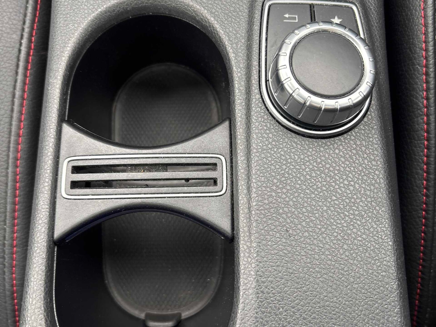 Used Mercedes-Benz A-Class 2017 for sale - 77361315: Photo 32