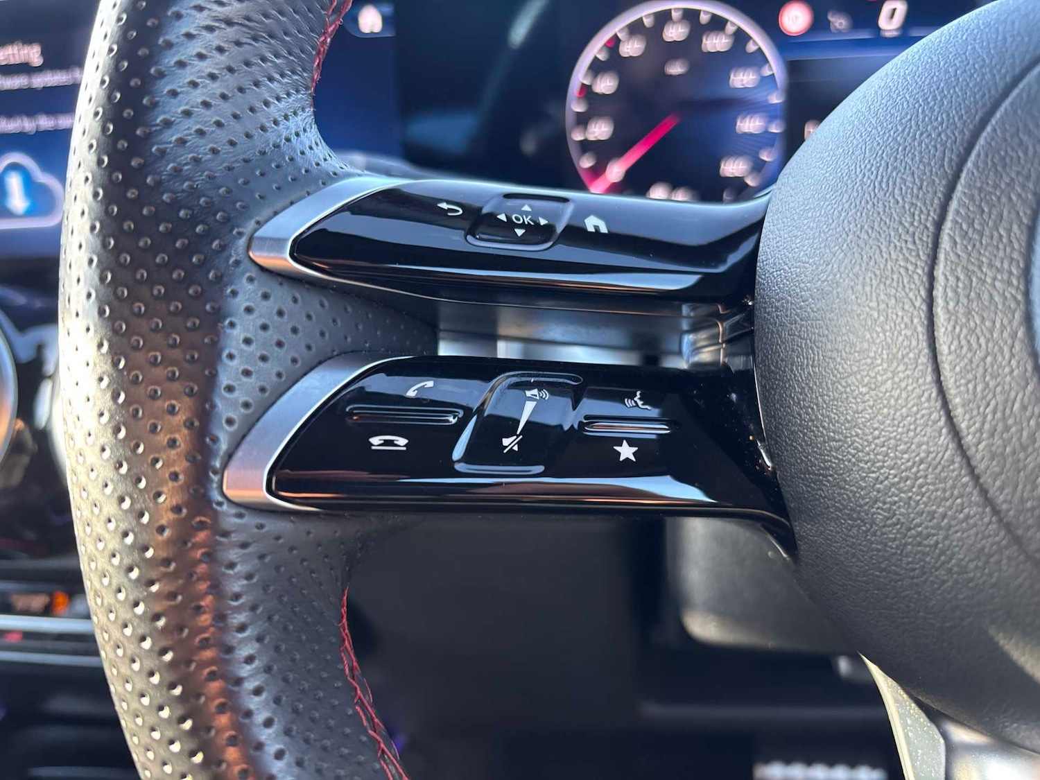 Used Mercedes-Benz GLB 2024 for sale - 76501759: Photo 23