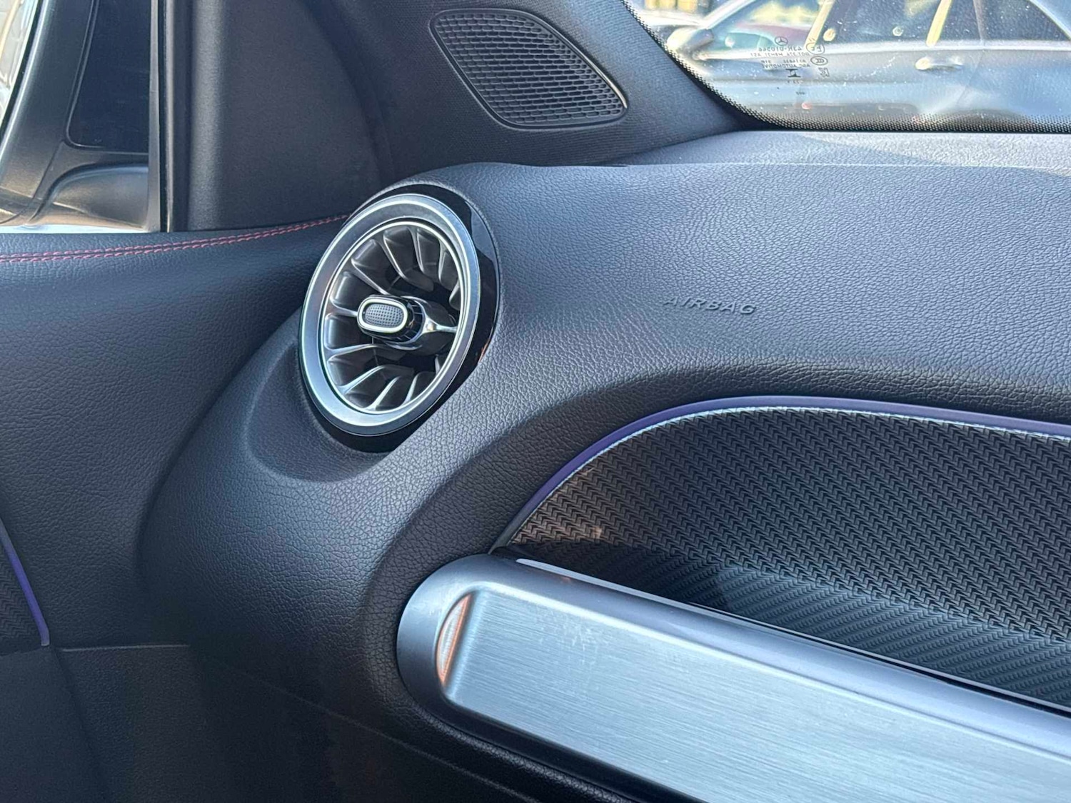 Used Mercedes-Benz GLB 2024 for sale - 76501759: Photo 35