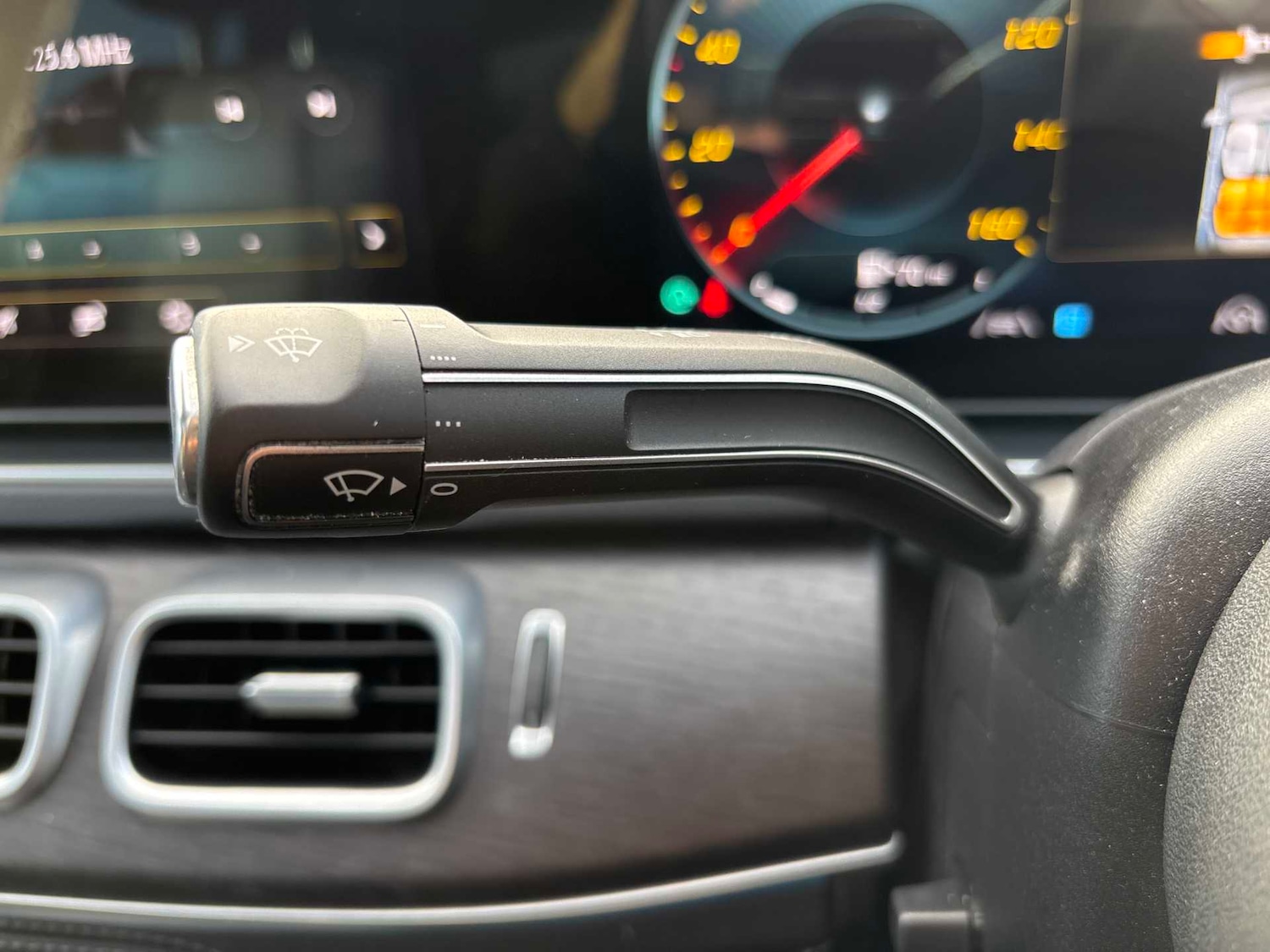 Used Mercedes-Benz GLE 2022 for sale - 76692065: Photo 27