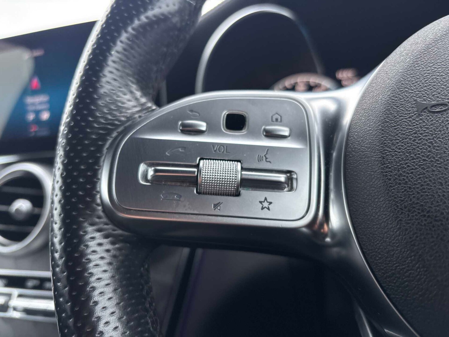 Used Mercedes-Benz GLC 2021 for sale - 77886058: Photo 24