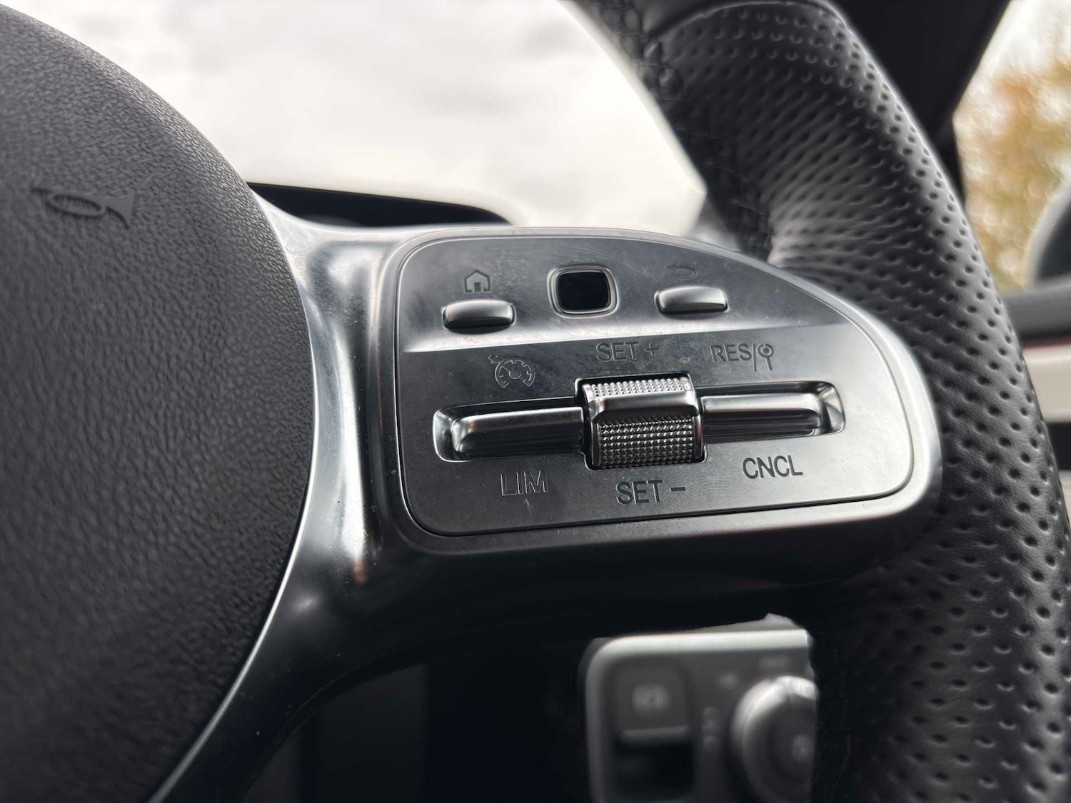 Used Mercedes-Benz CLA 2023 for sale - 76435578: Photo 24