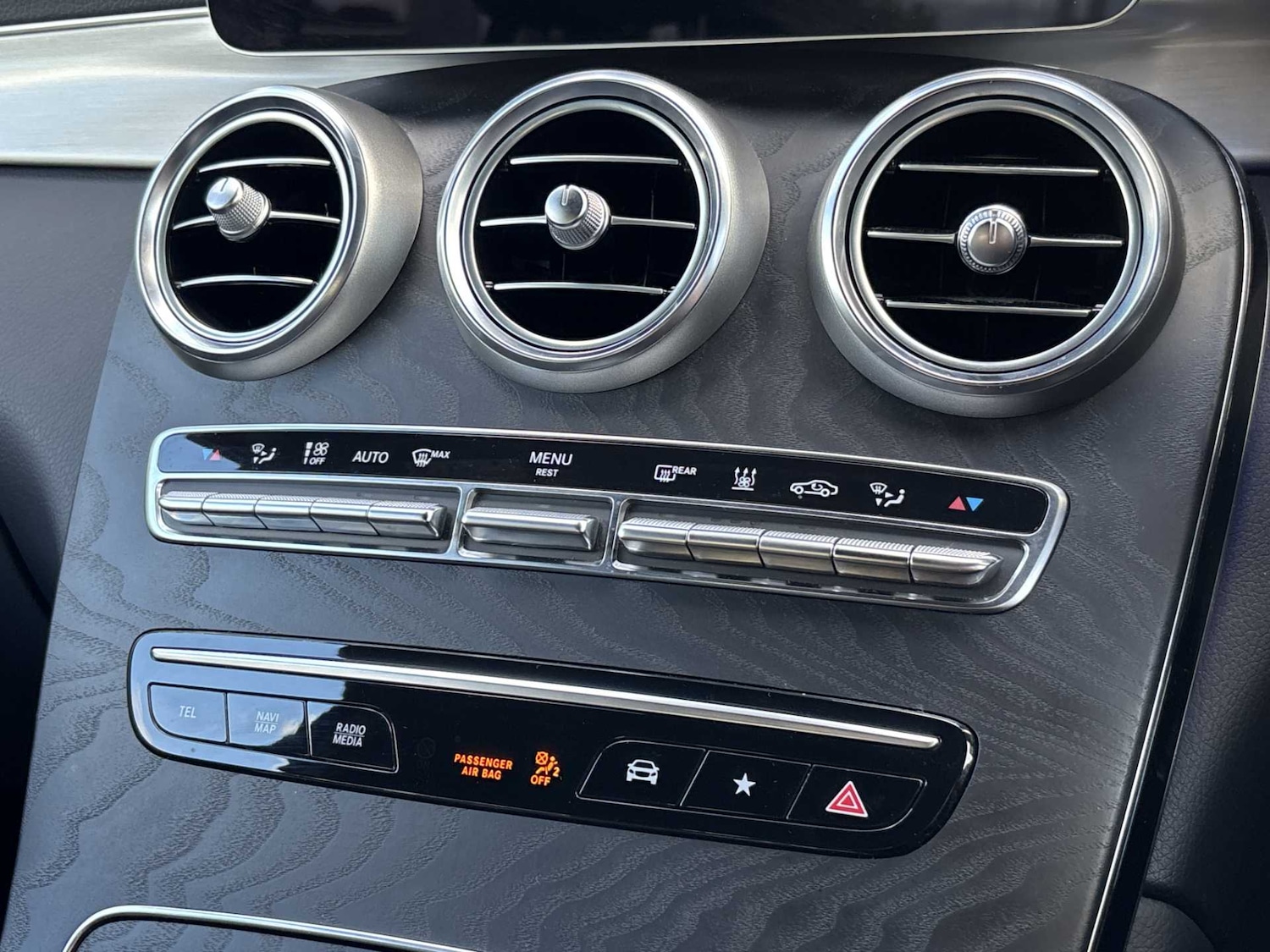 Used Mercedes-Benz GLC 2021 for sale - 76435565: Photo 31