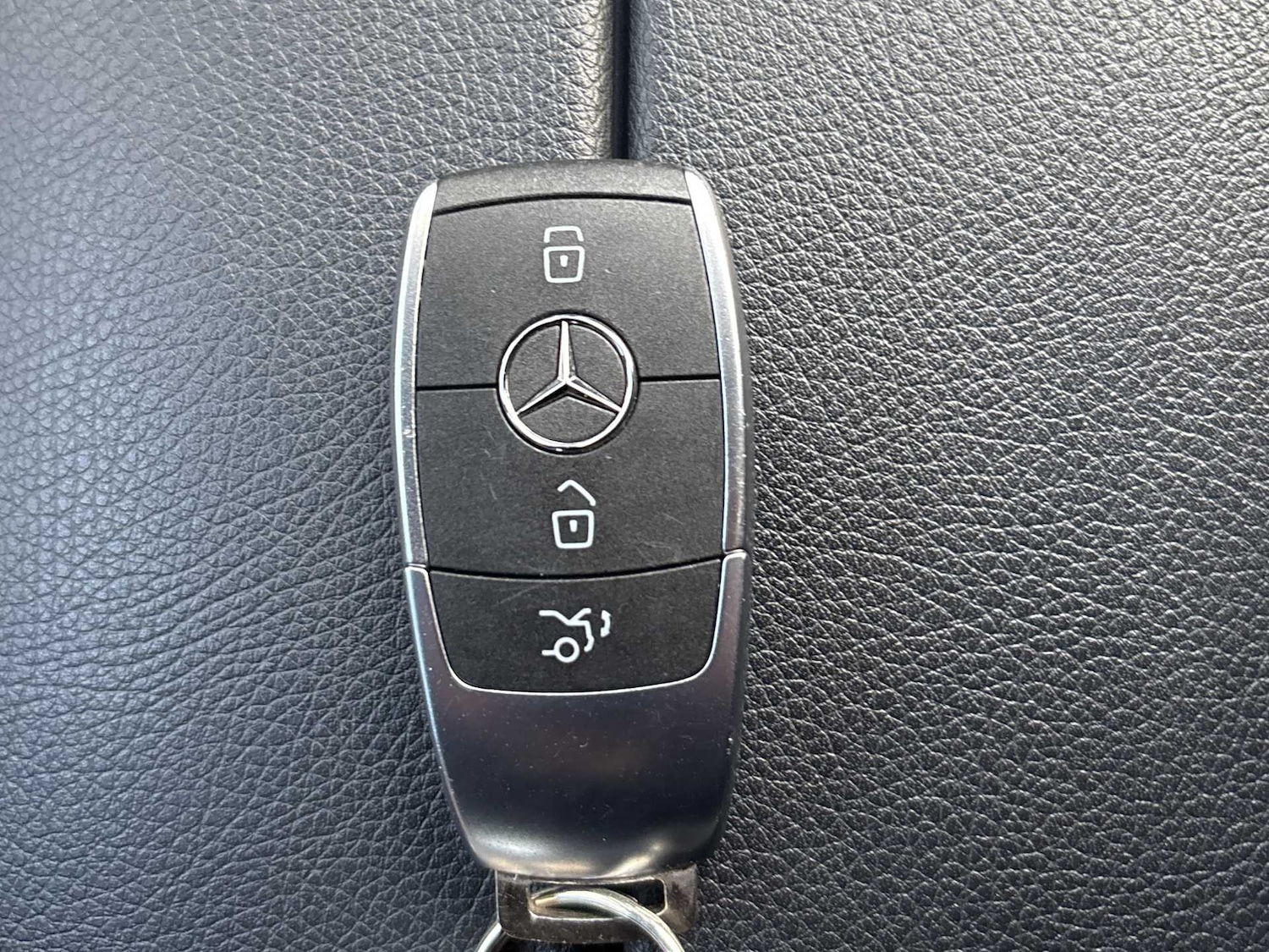 Used Mercedes-Benz GLC 2021 for sale - 76435565: Photo 35