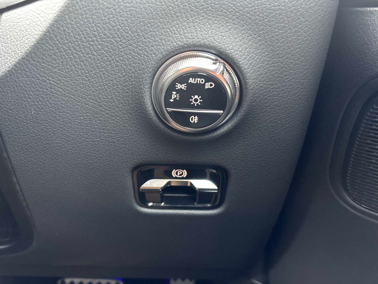 Used Mercedes-Benz GLC 2025 for sale - 76435771: Photo 30