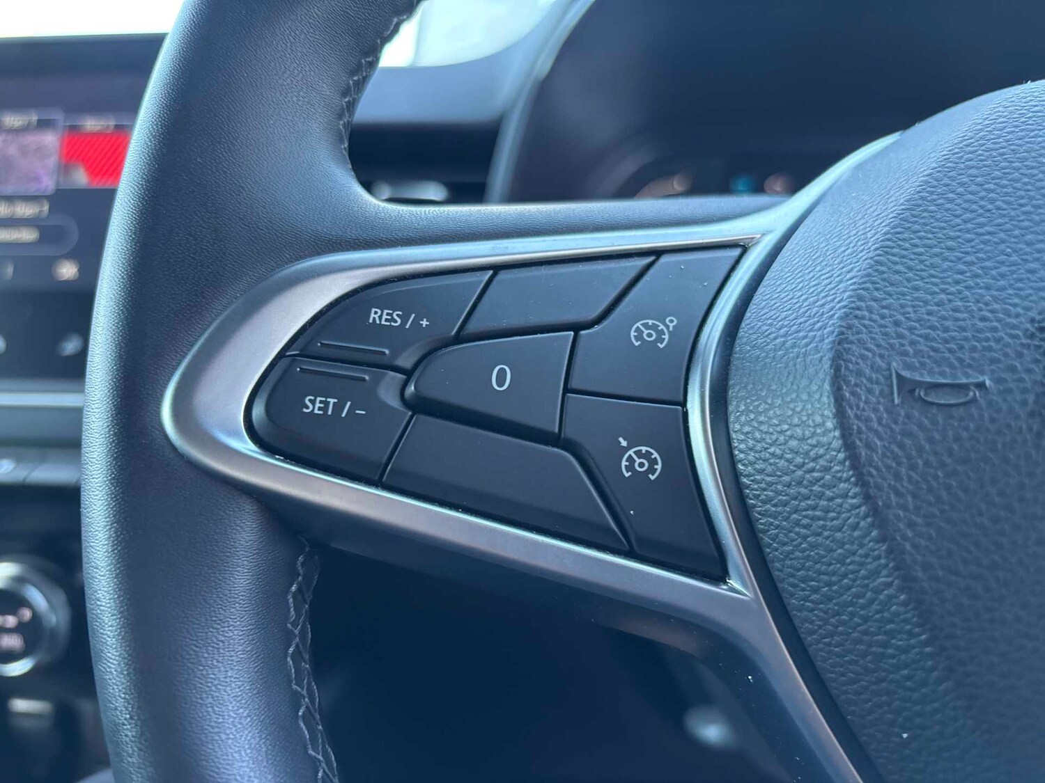 Used Renault Clio 2023 for sale - 77615591: Photo 22