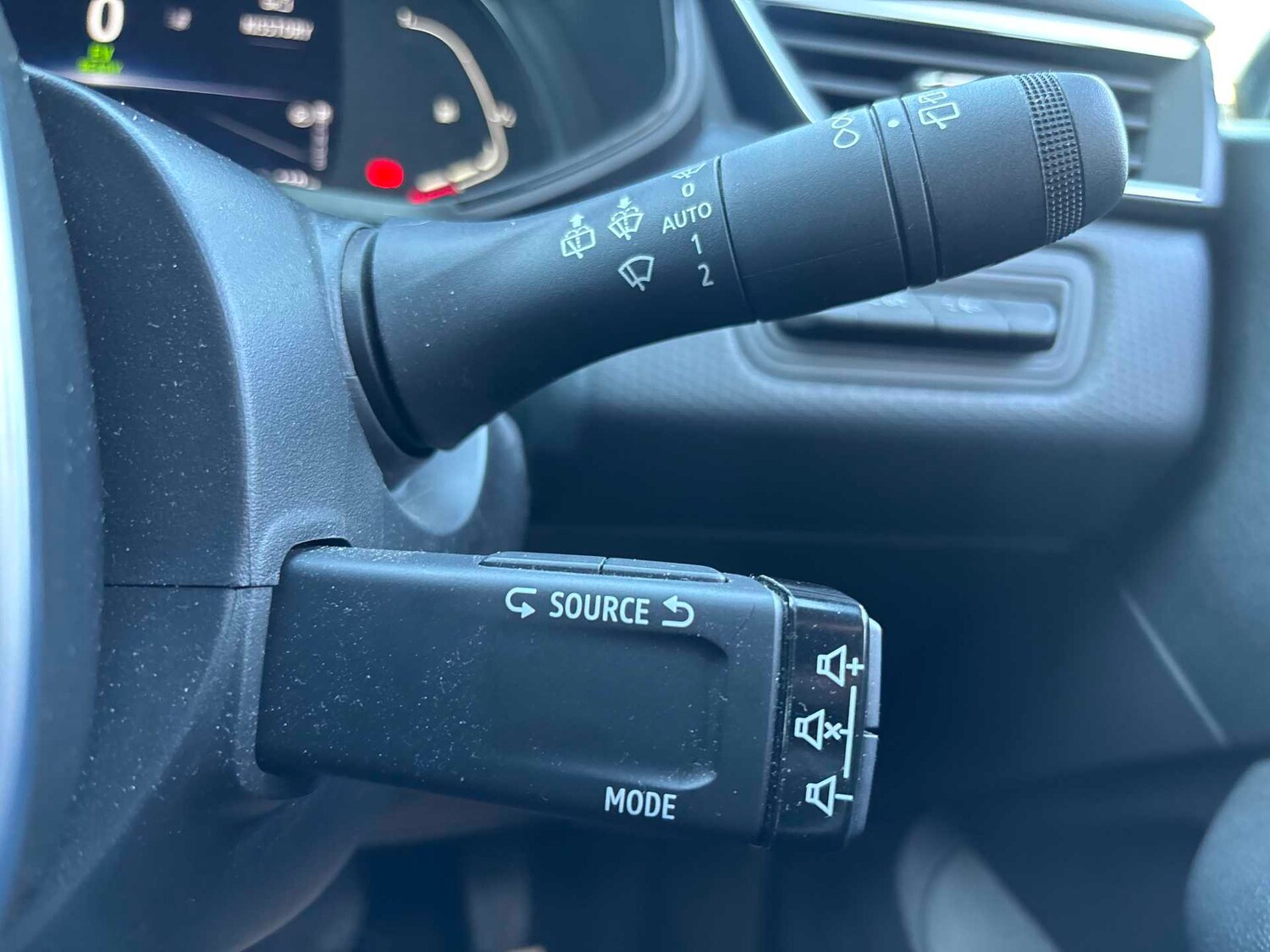 Used Renault Clio 2023 for sale - 77615591: Photo 24