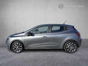 Used Renault Clio 2023 for sale - 77615591: Photo