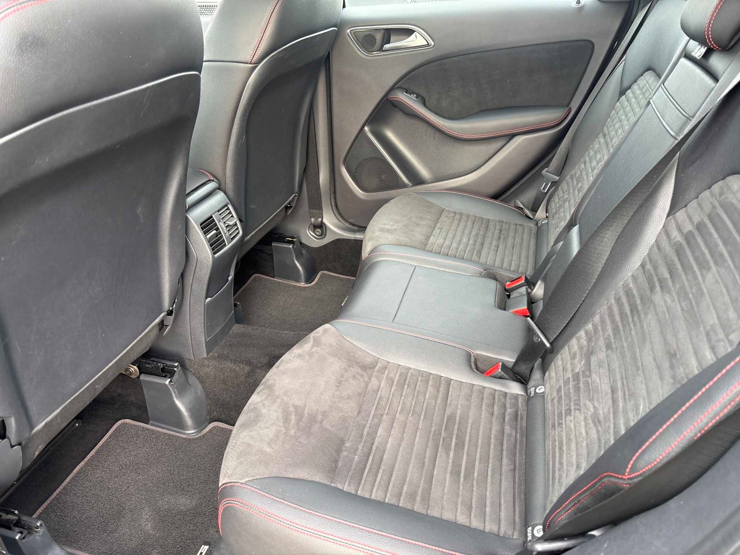 Used Mercedes-Benz B Class 2018 for sale - 76955321: Photo 16