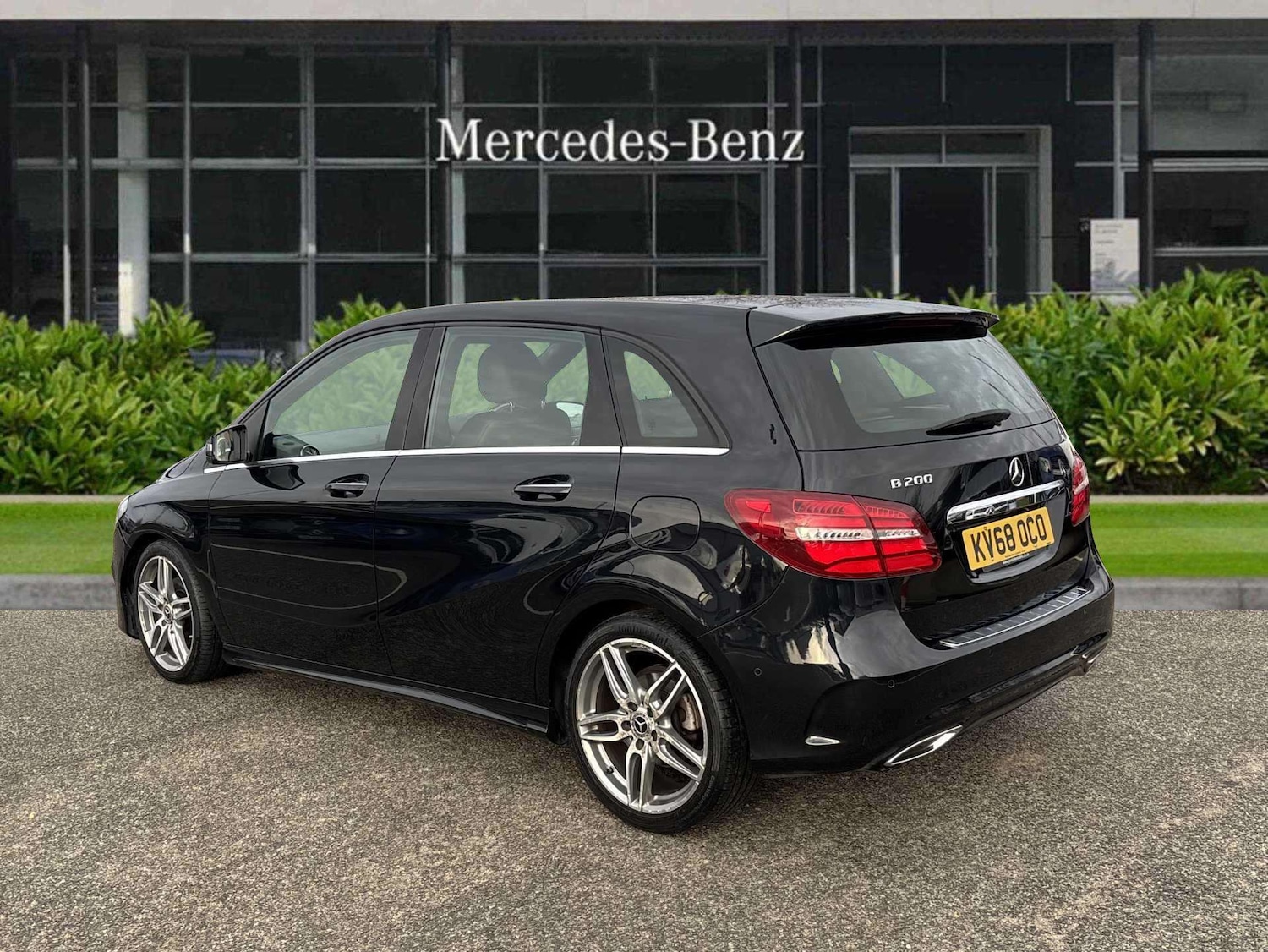 Used Mercedes-Benz B Class 2018 for sale - 76955321: Photo 2