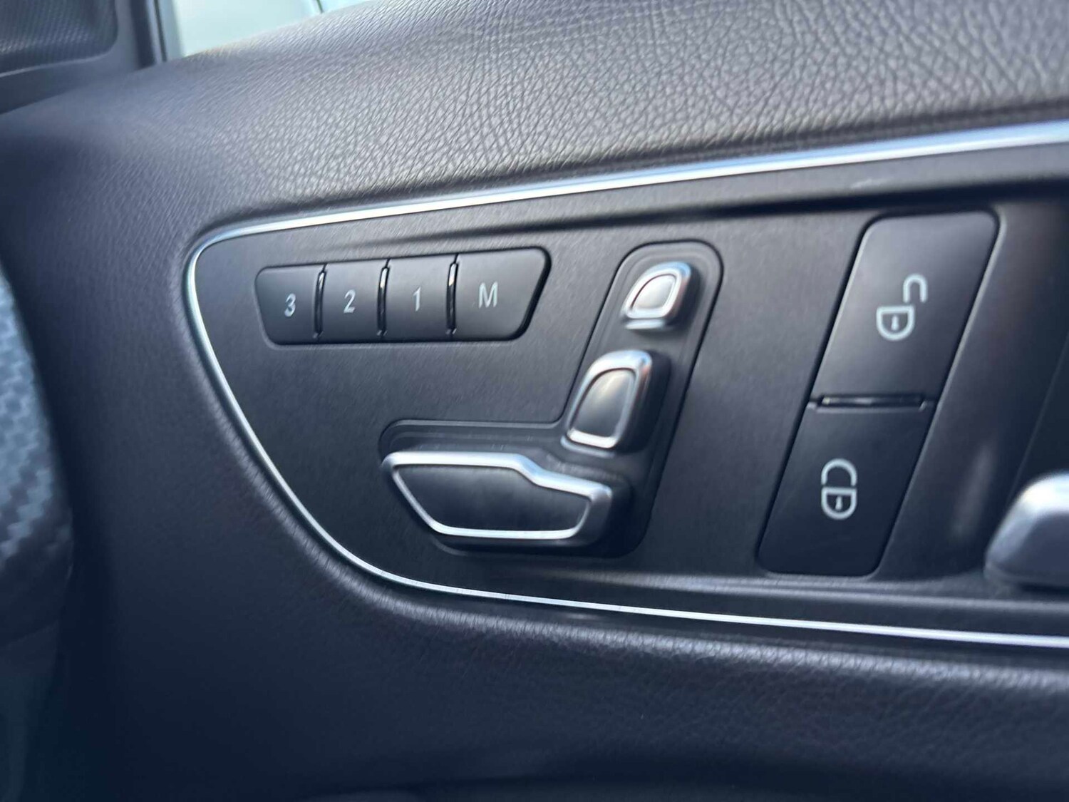 Used Mercedes-Benz A-Class 2018 for sale - 77913831: Photo 26