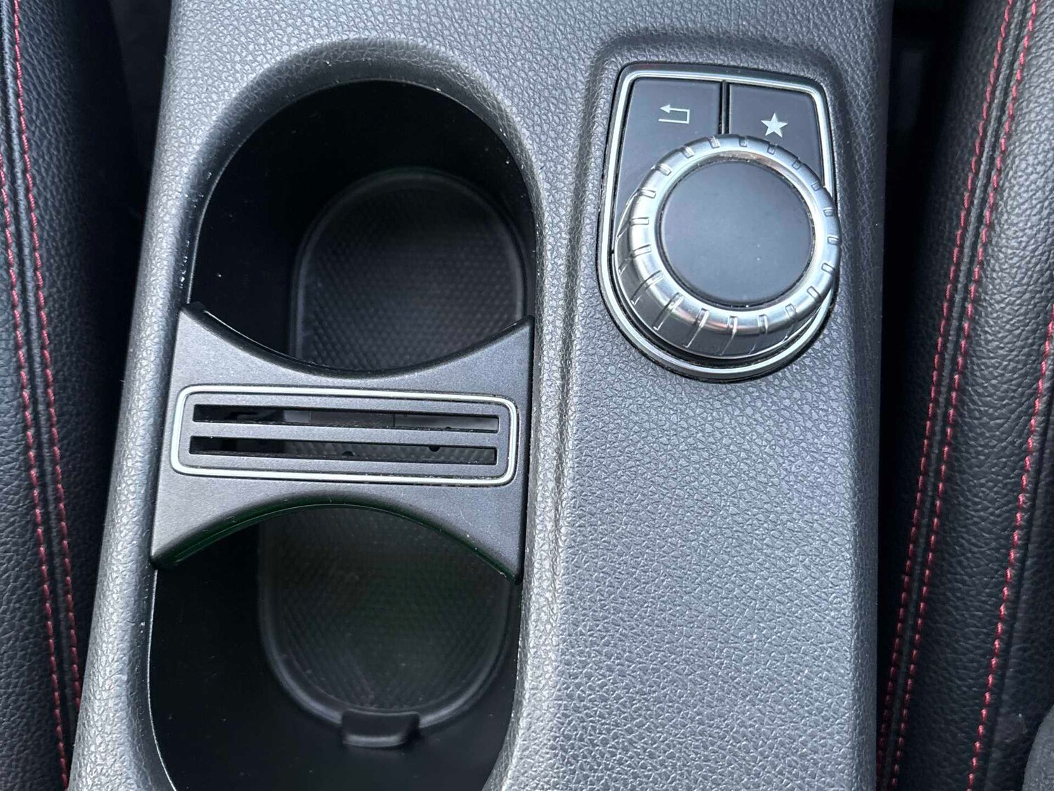 Used Mercedes-Benz A-Class 2018 for sale - 77913831: Photo 29