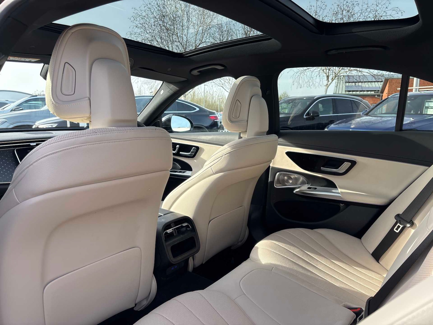 Used Mercedes-Benz E Class 2025 for sale - 77032128: Photo 23