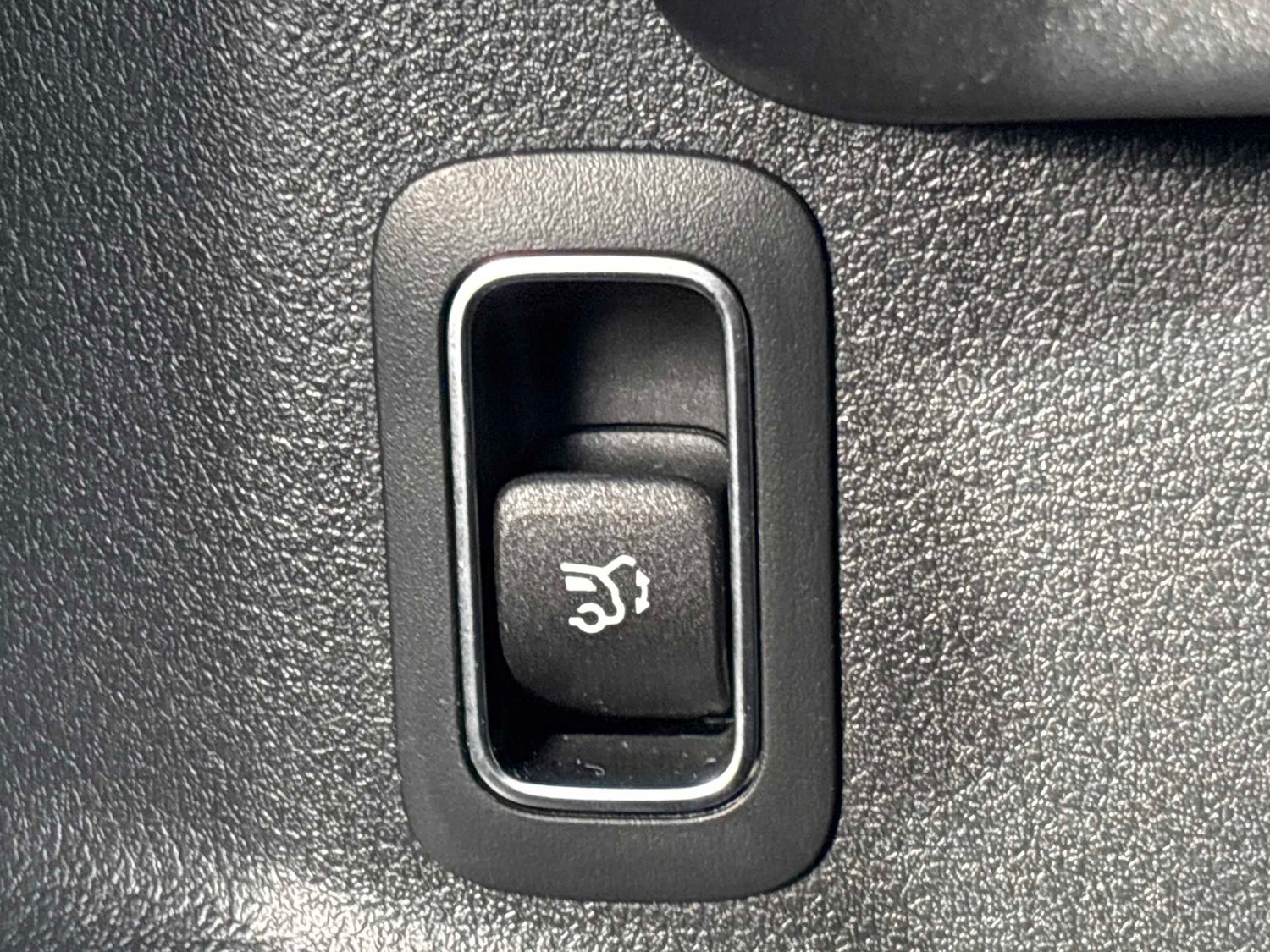 Used Mercedes-Benz GLB 2024 for sale - 76501742: Photo 32