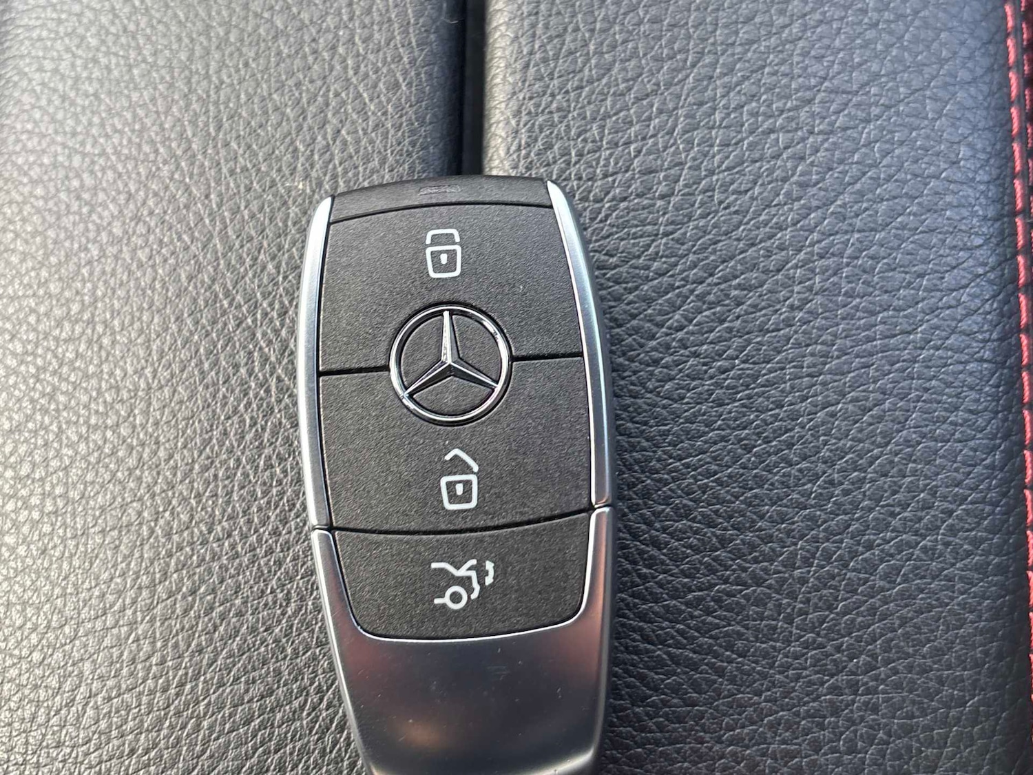 Used Mercedes-Benz GLB 2024 for sale - 76501742: Photo 35