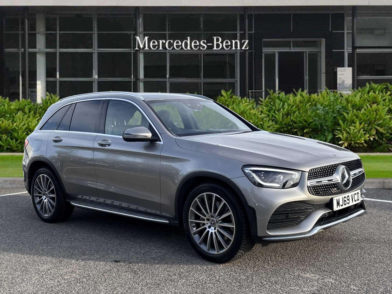 Used Mercedes-Benz GLC 2019 for sale - 76156143: Photo 1