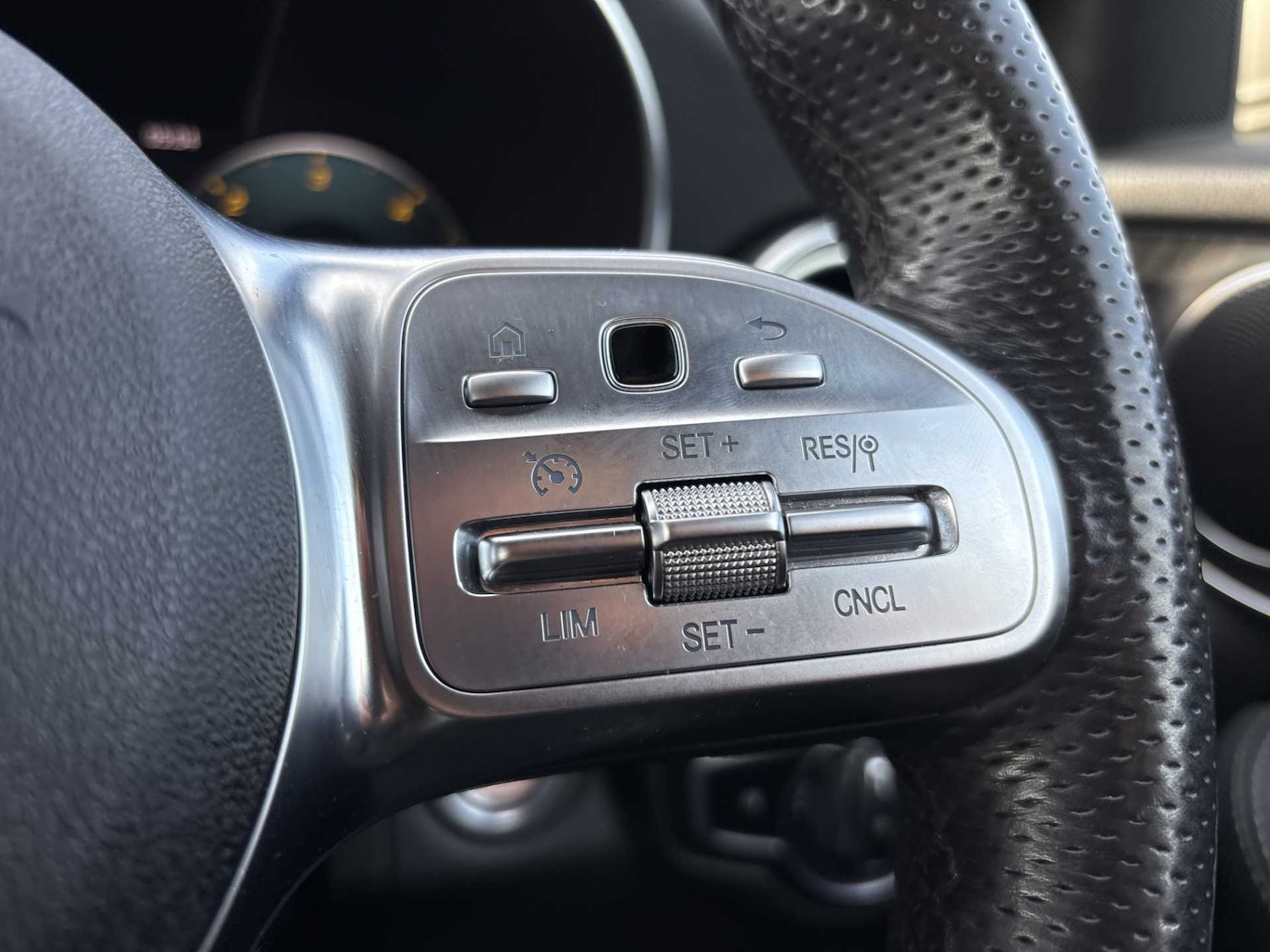 Used Mercedes-Benz GLC 2019 for sale - 76156143: Photo 25