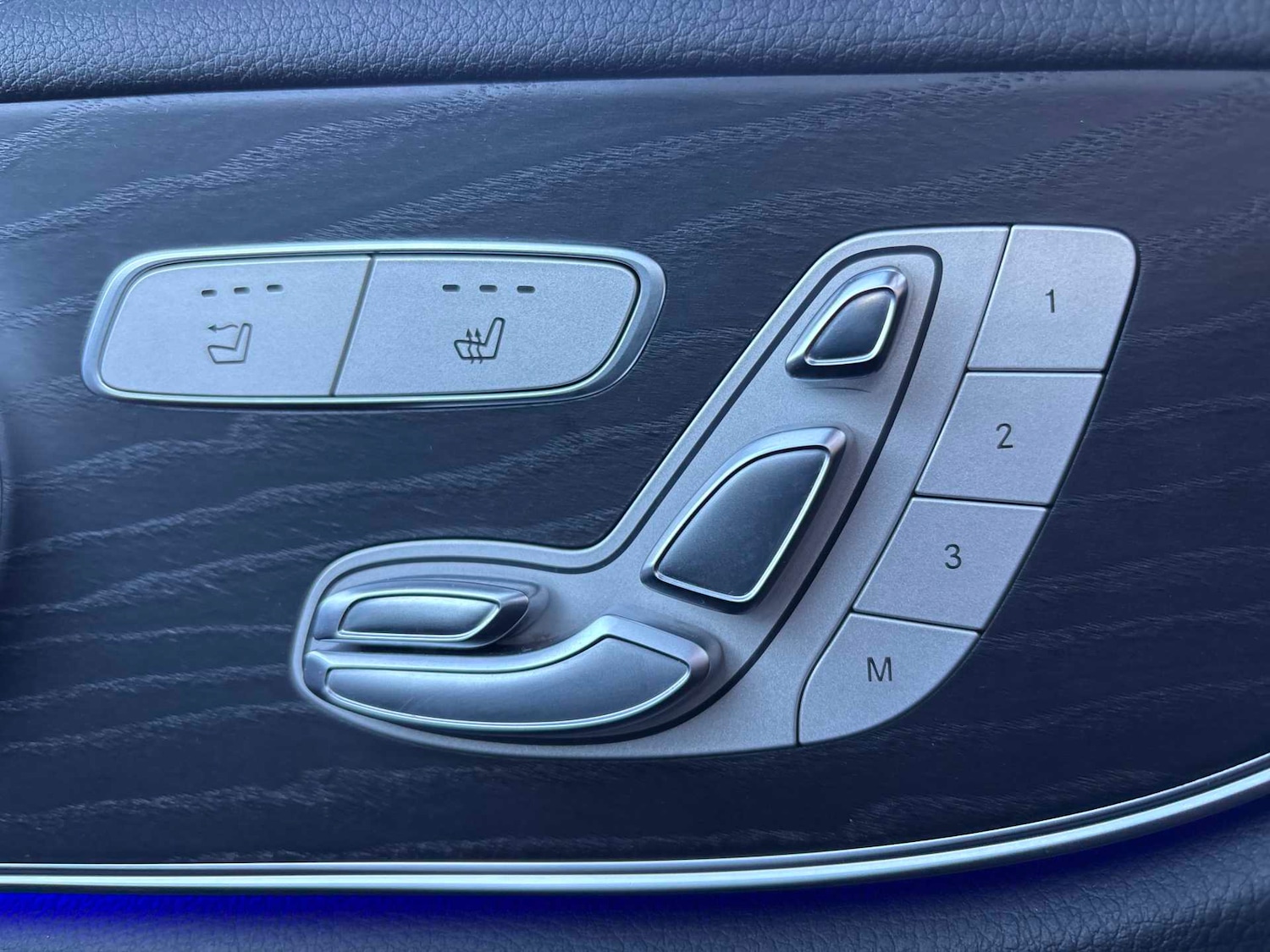 Used Mercedes-Benz E Class 2019 for sale - 76648969: Photo 30