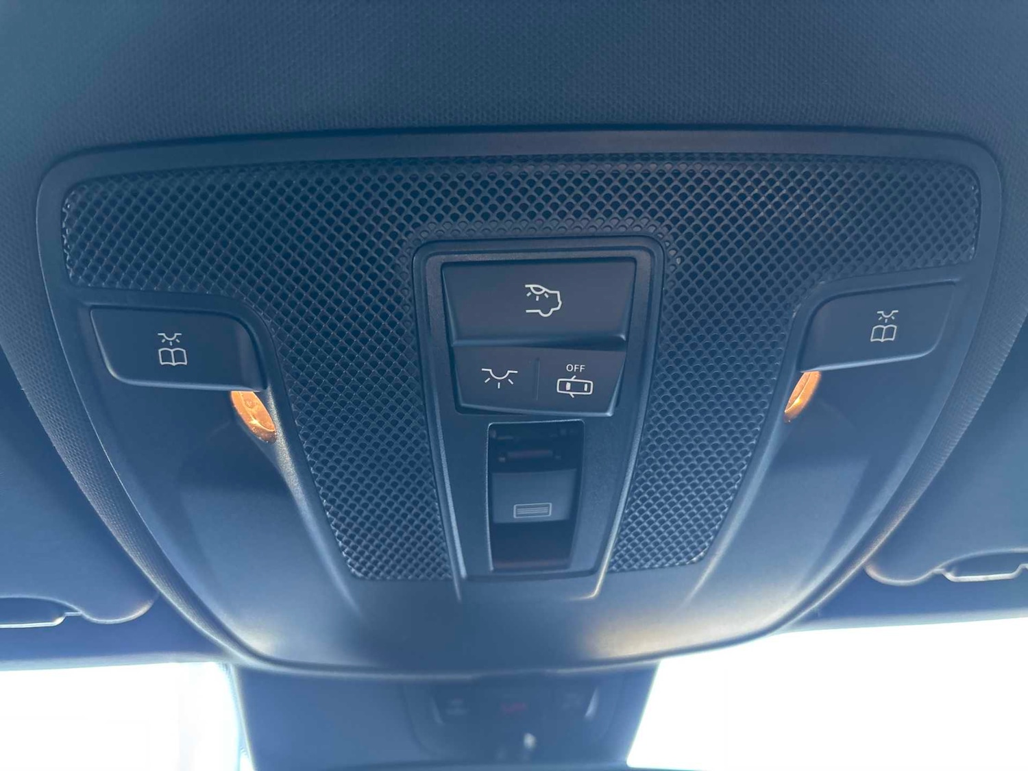 Used Mercedes-Benz A-Class 2017 for sale - 77972635: Photo 34