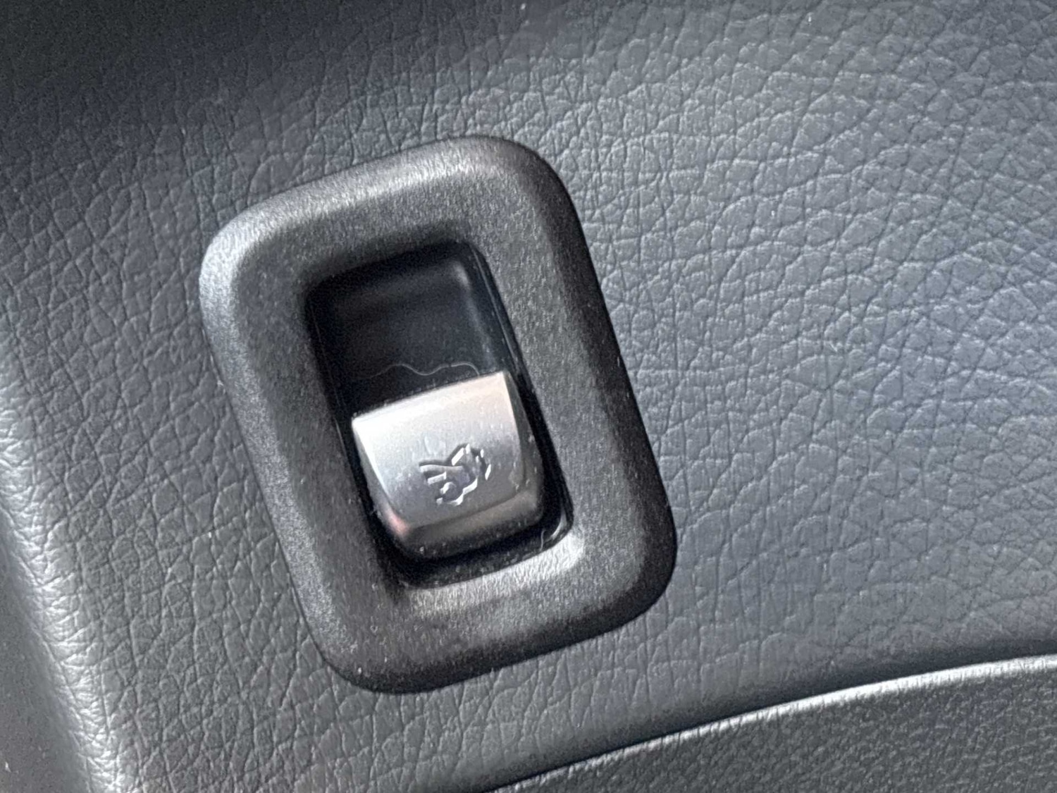 Used Mercedes-Benz GLC 2022 for sale - 75903590: Photo 29