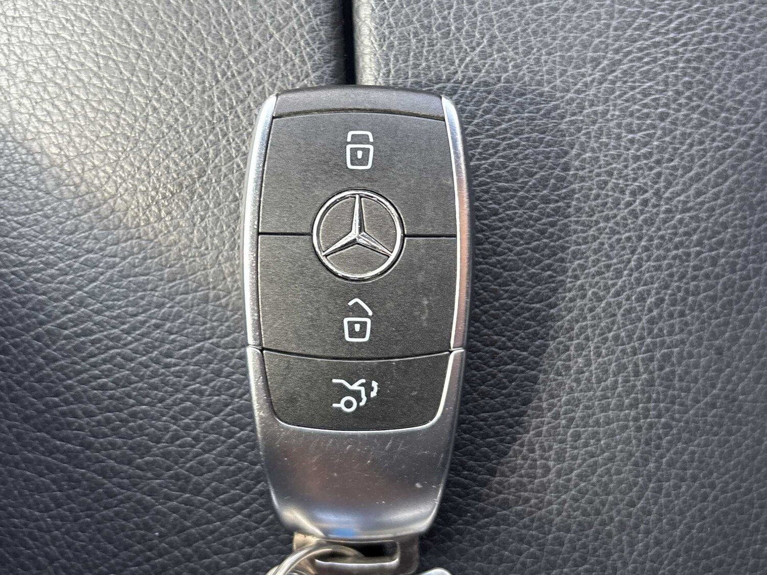 Used Mercedes-Benz GLC 2022 for sale - 75903590: Photo 33
