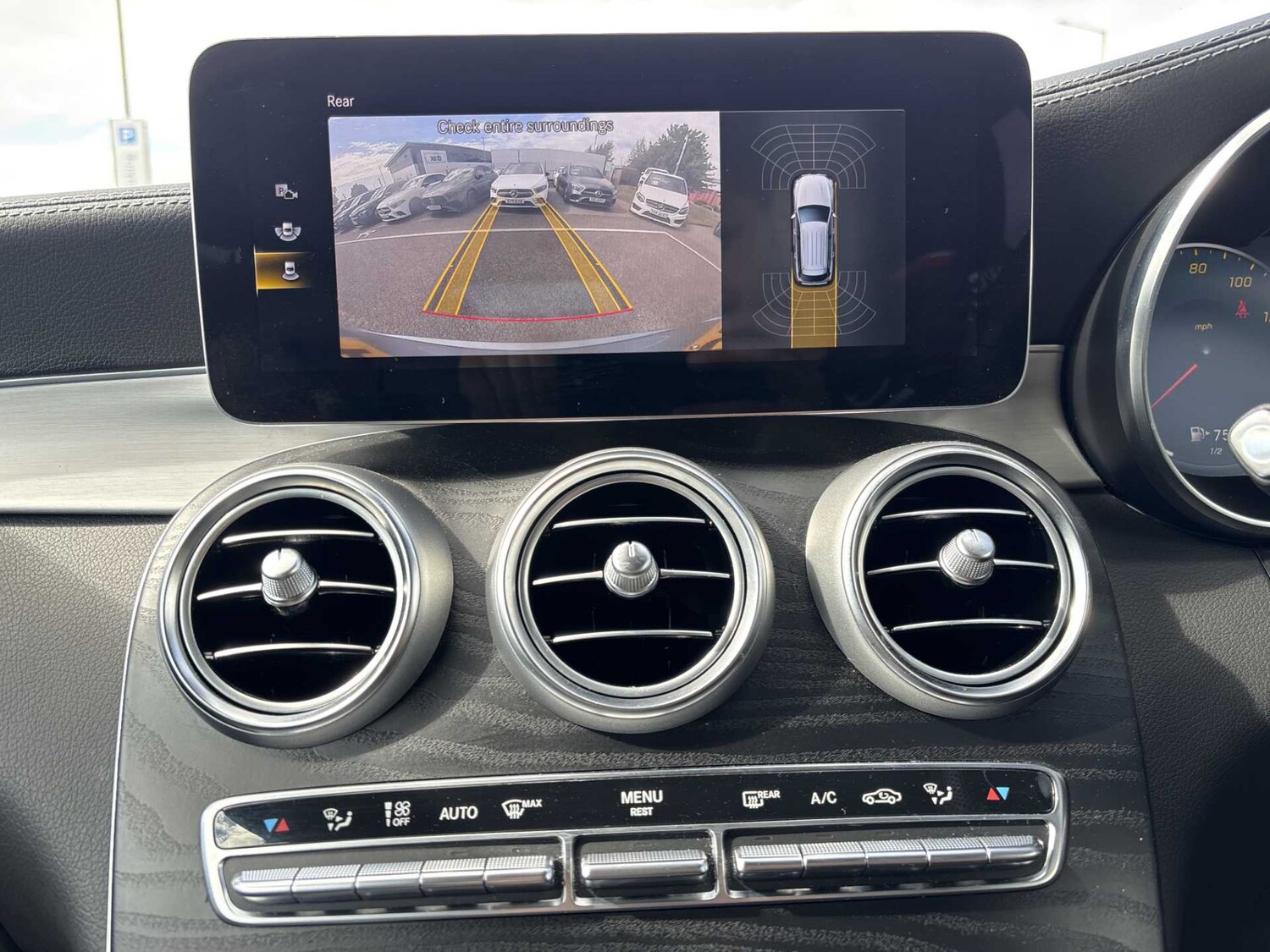 Used Mercedes-Benz GLC 2022 for sale - 75903590: Photo 35