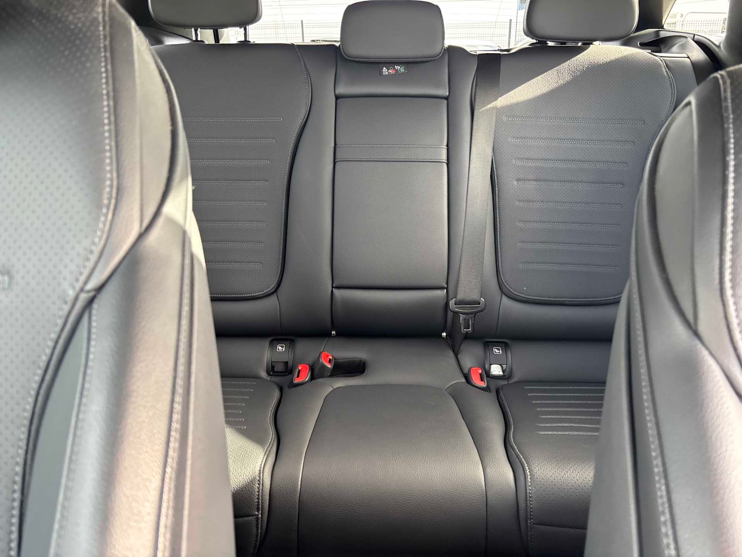 Used Mercedes-Benz GLC 2023 for sale - 76401260: Photo 18