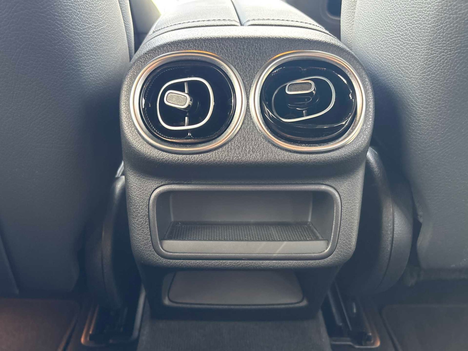 Used Mercedes-Benz GLC 2023 for sale - 76401260: Photo 20