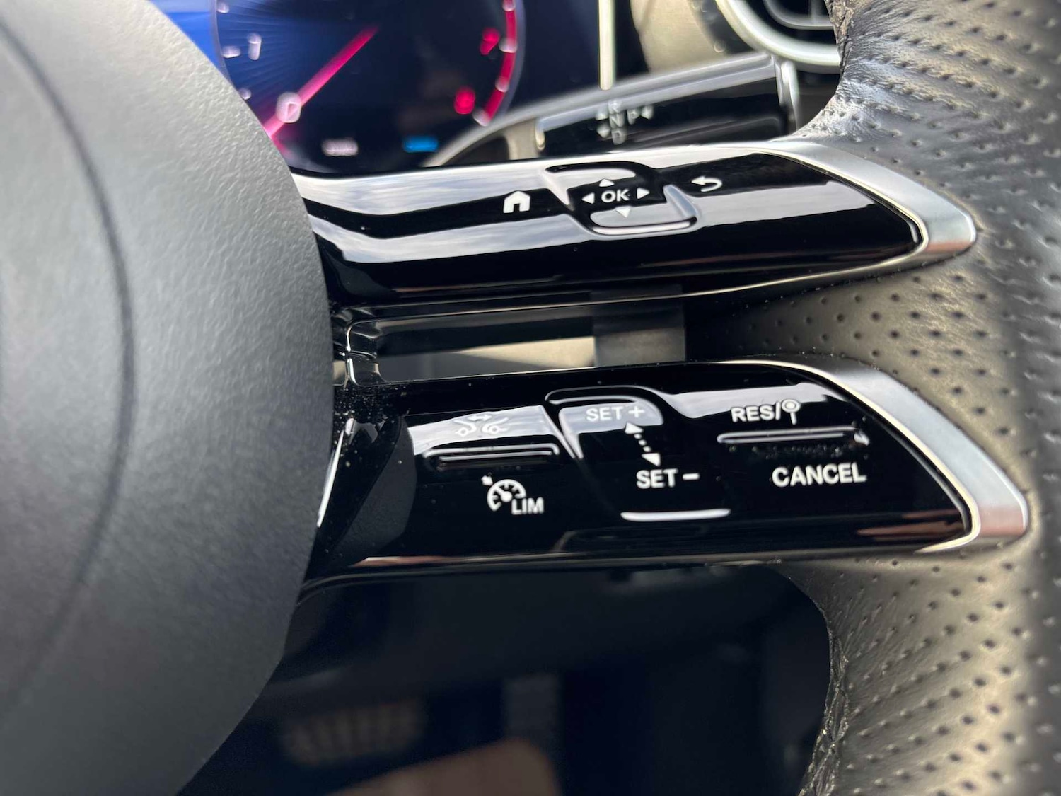 Used Mercedes-Benz GLC 2023 for sale - 76401260: Photo 24