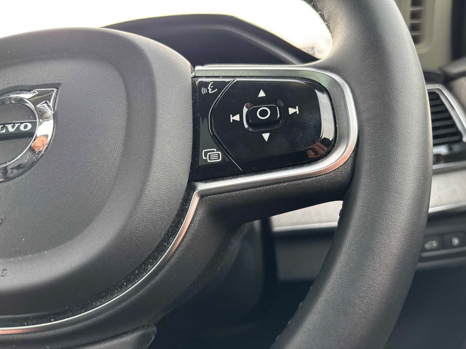 Used Volvo XC90 2023 for sale - 77913581: Photo 28