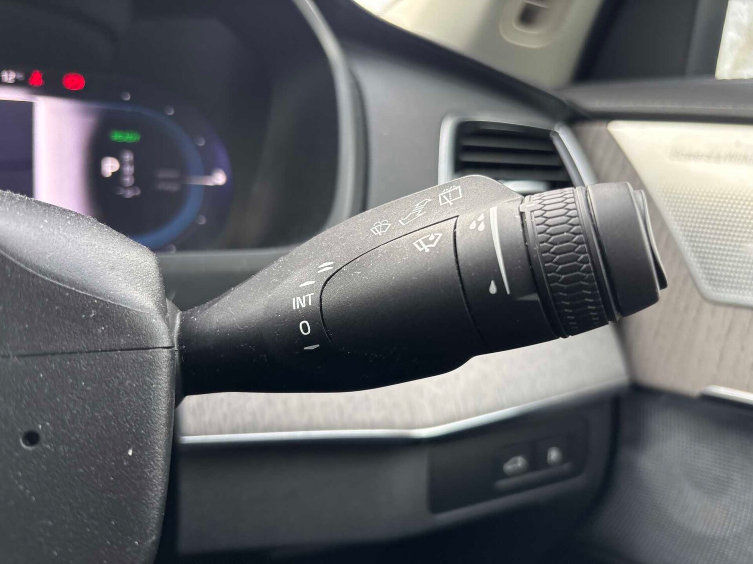 Used Volvo XC90 2023 for sale - 77913581: Photo 31