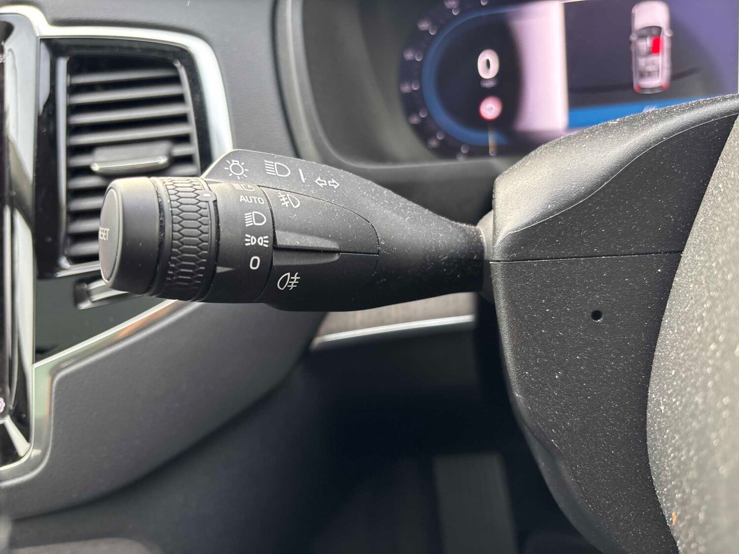 Used Volvo XC90 2023 for sale - 77913581: Photo 32