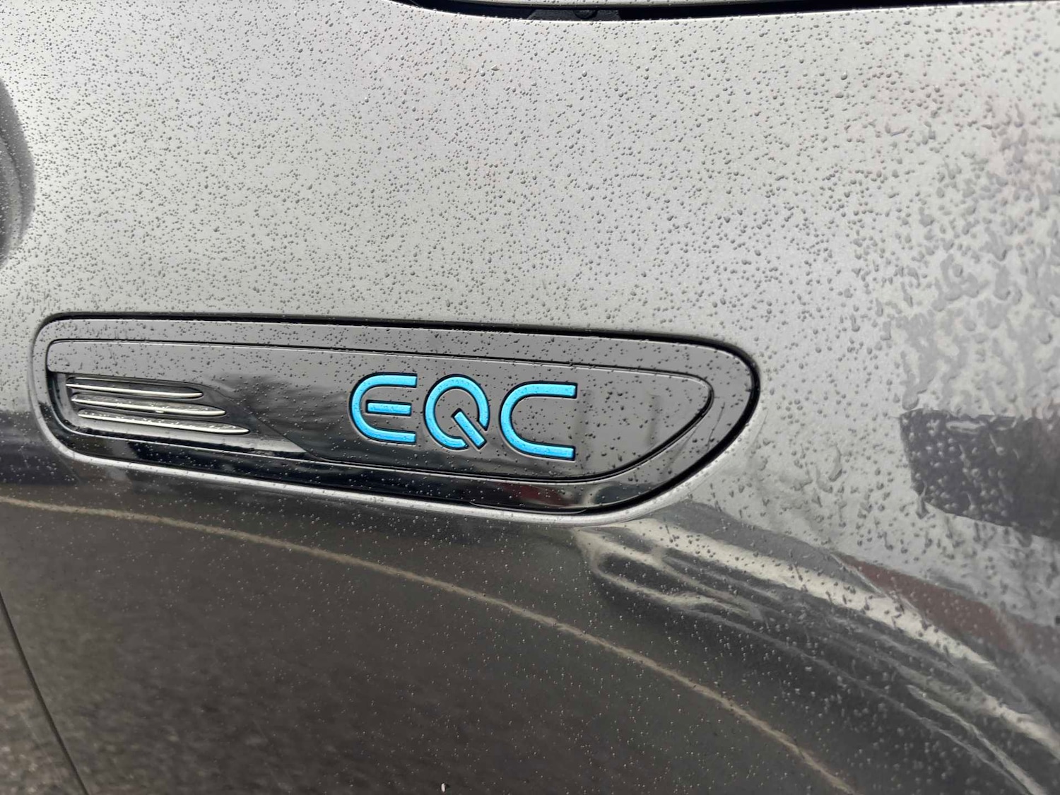 Used Mercedes-Benz EQC 2023 for sale - 77308437: Photo 13