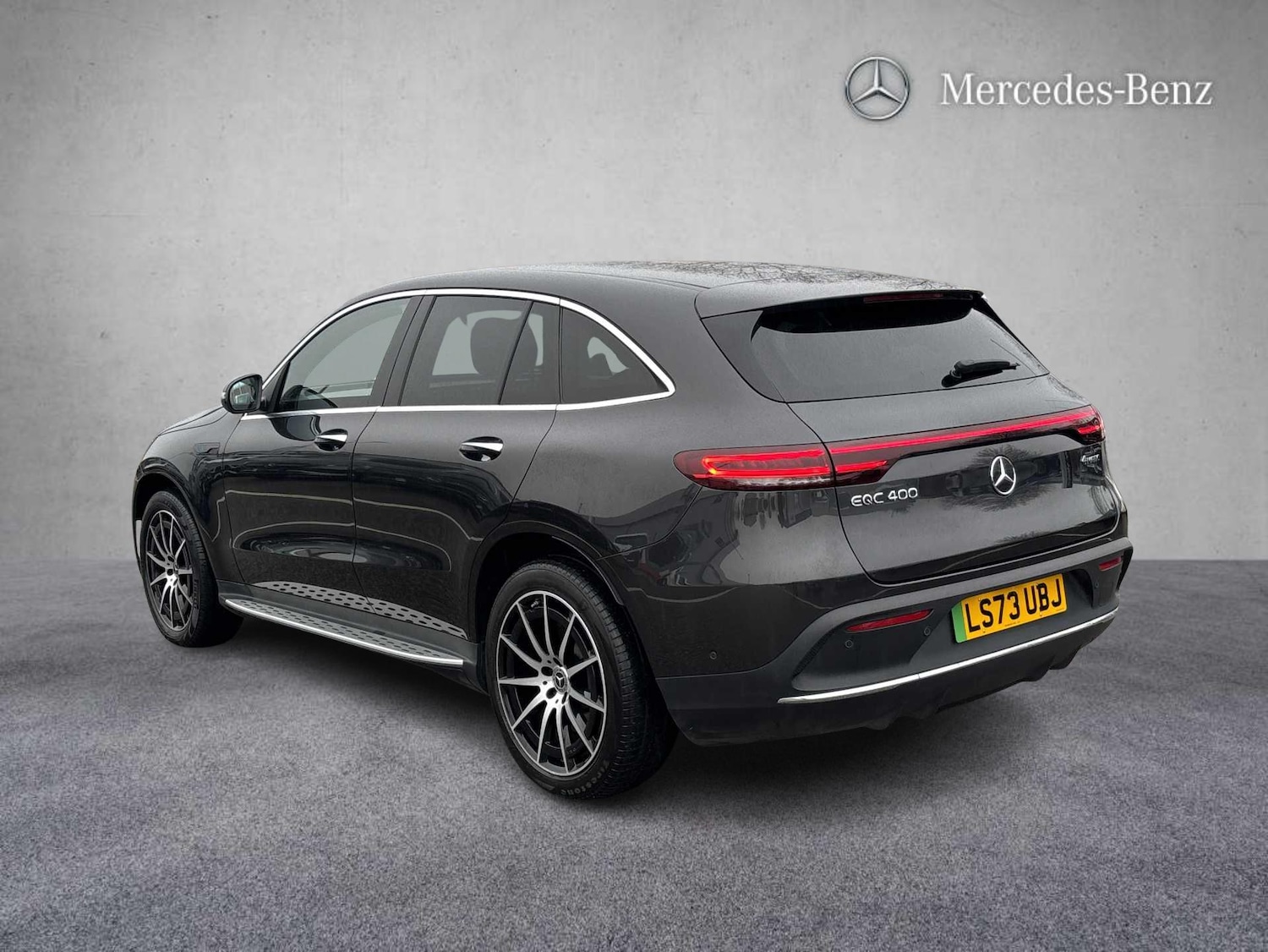 Used Mercedes-Benz EQC 2023 for sale - 77308437: Photo 2